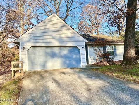 616 Tarpley Street Maryville TN 37804