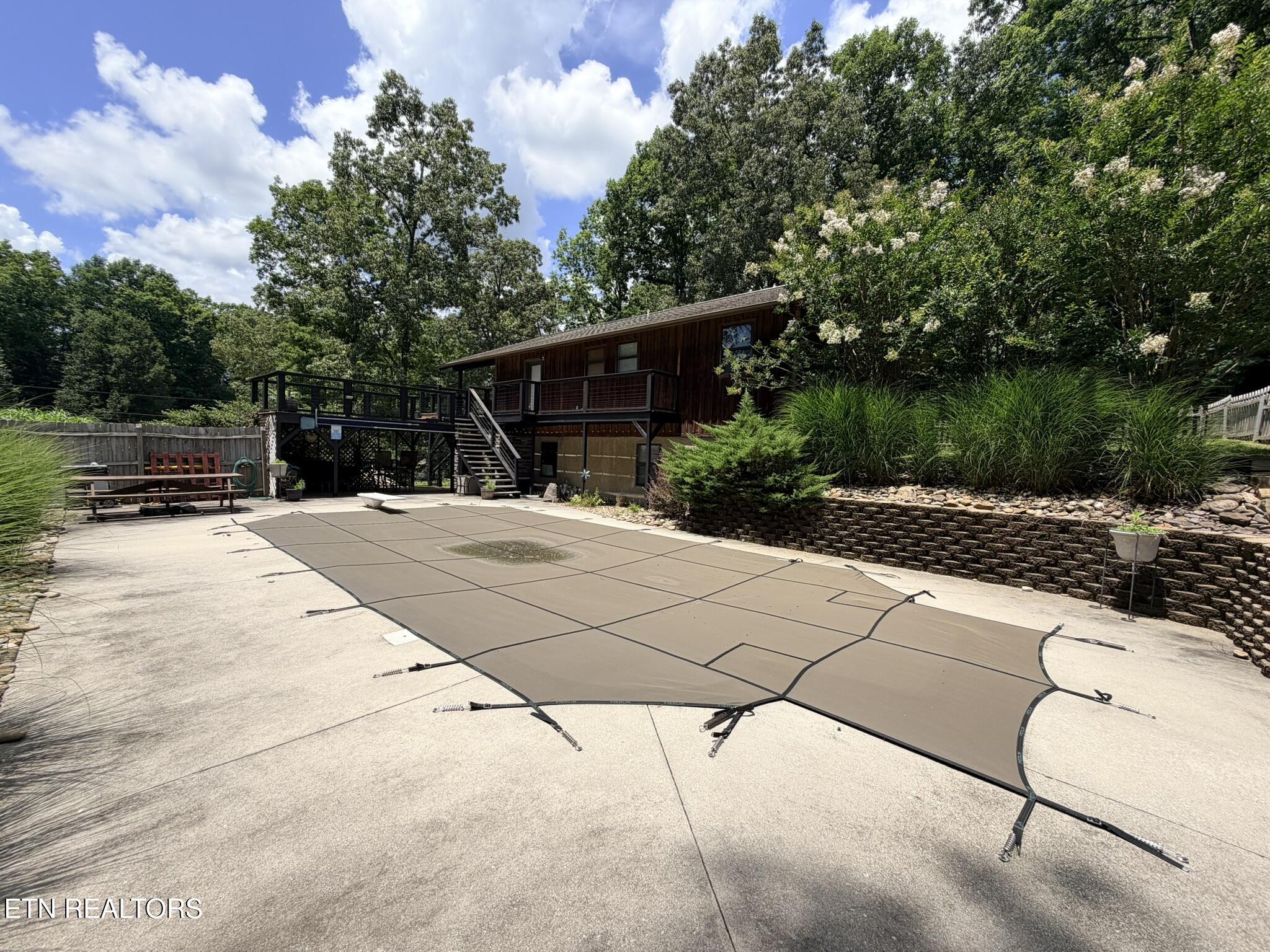 162 Coffee Drive Helenwood TN 37755
