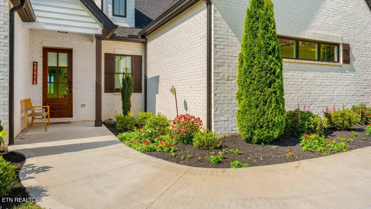 560 Silent River Lane Loudon TN 37774
