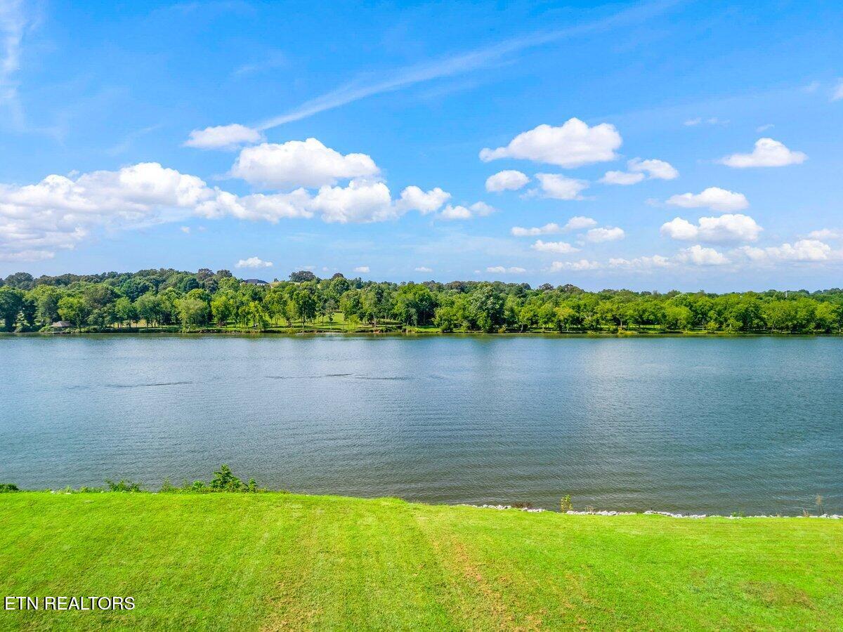 560 Silent River Lane Loudon TN 37774