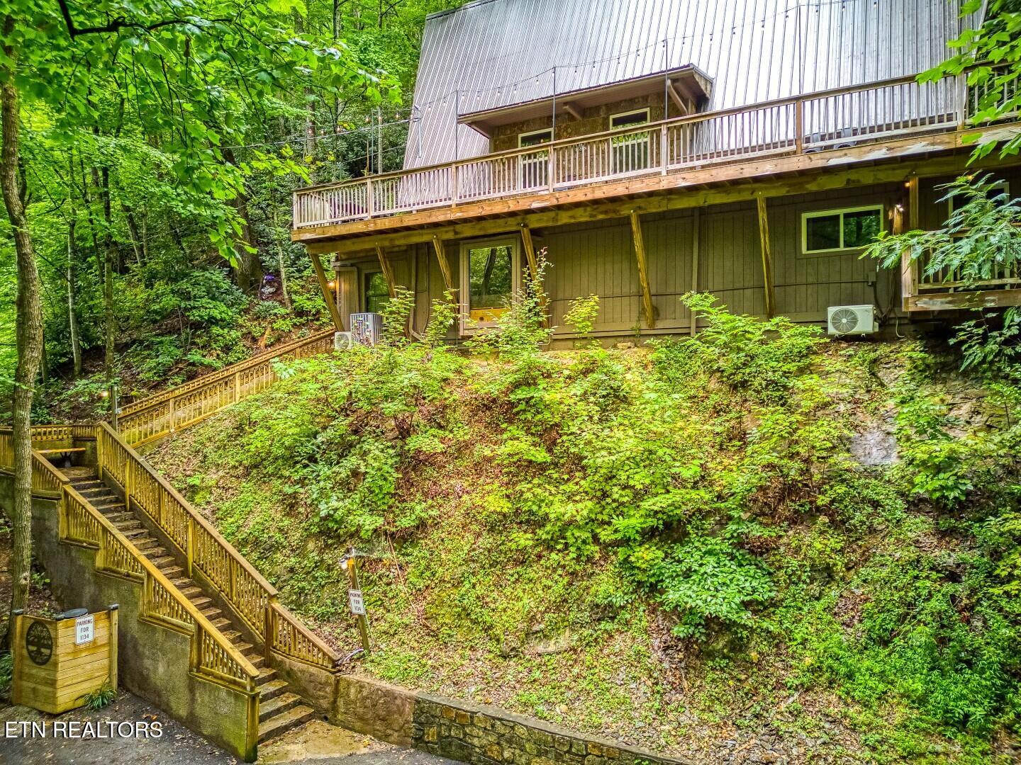 1134 Ski Mountain Road Gatlinburg TN 37738