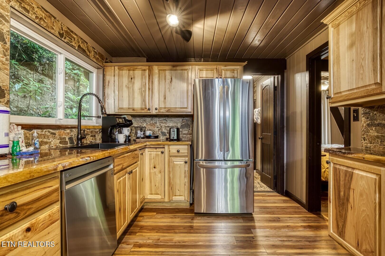 1134 Ski Mountain Road Gatlinburg TN 37738