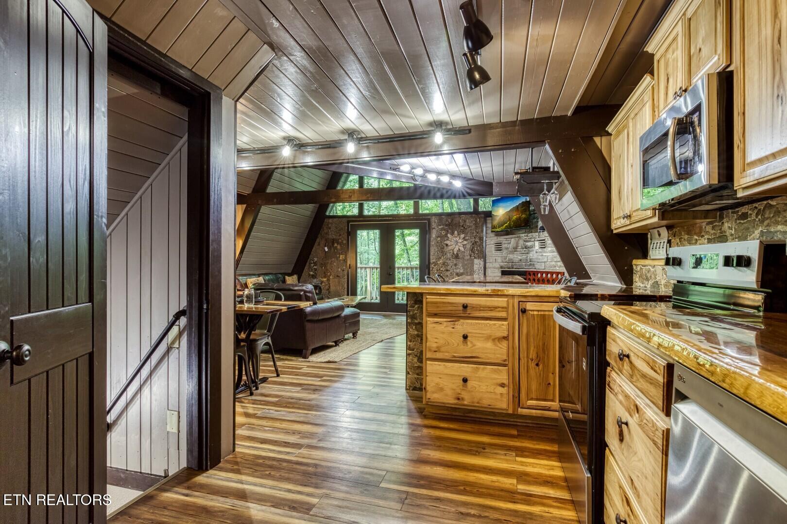 1134 Ski Mountain Road Gatlinburg TN 37738