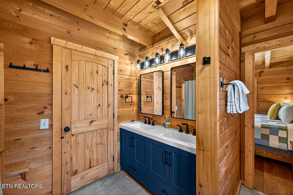 745 Ski View Lane Pigeon Forge TN 37876