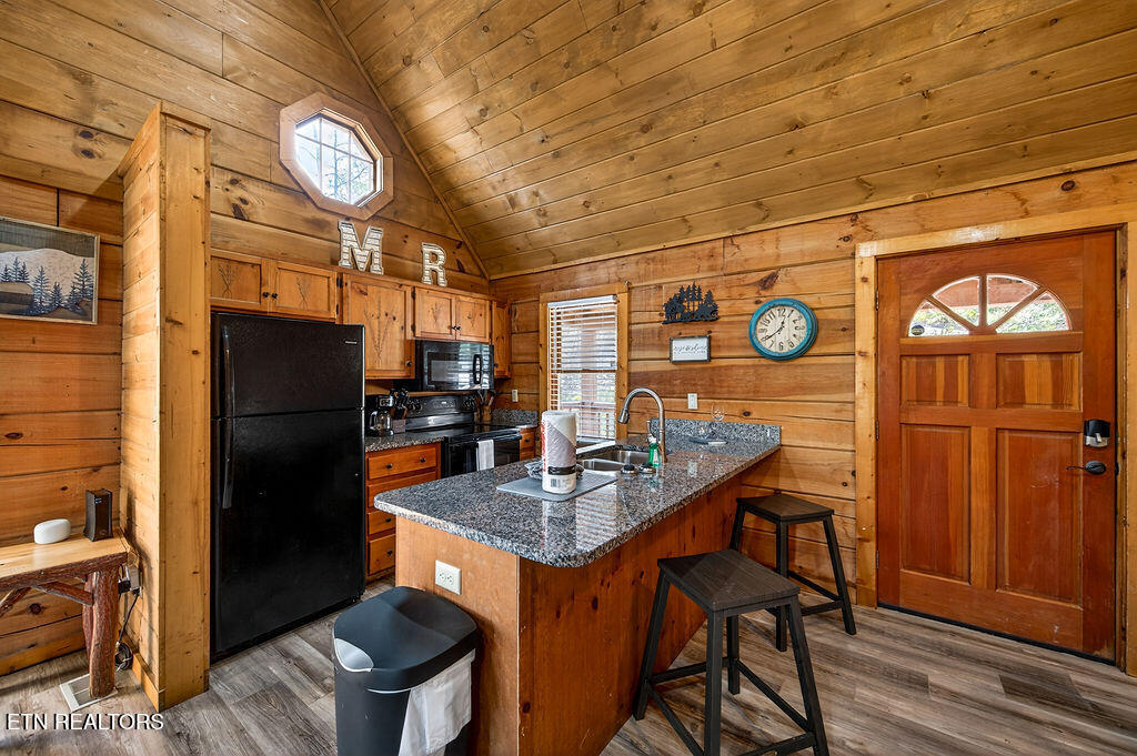 745 Ski View Lane Pigeon Forge TN 37876