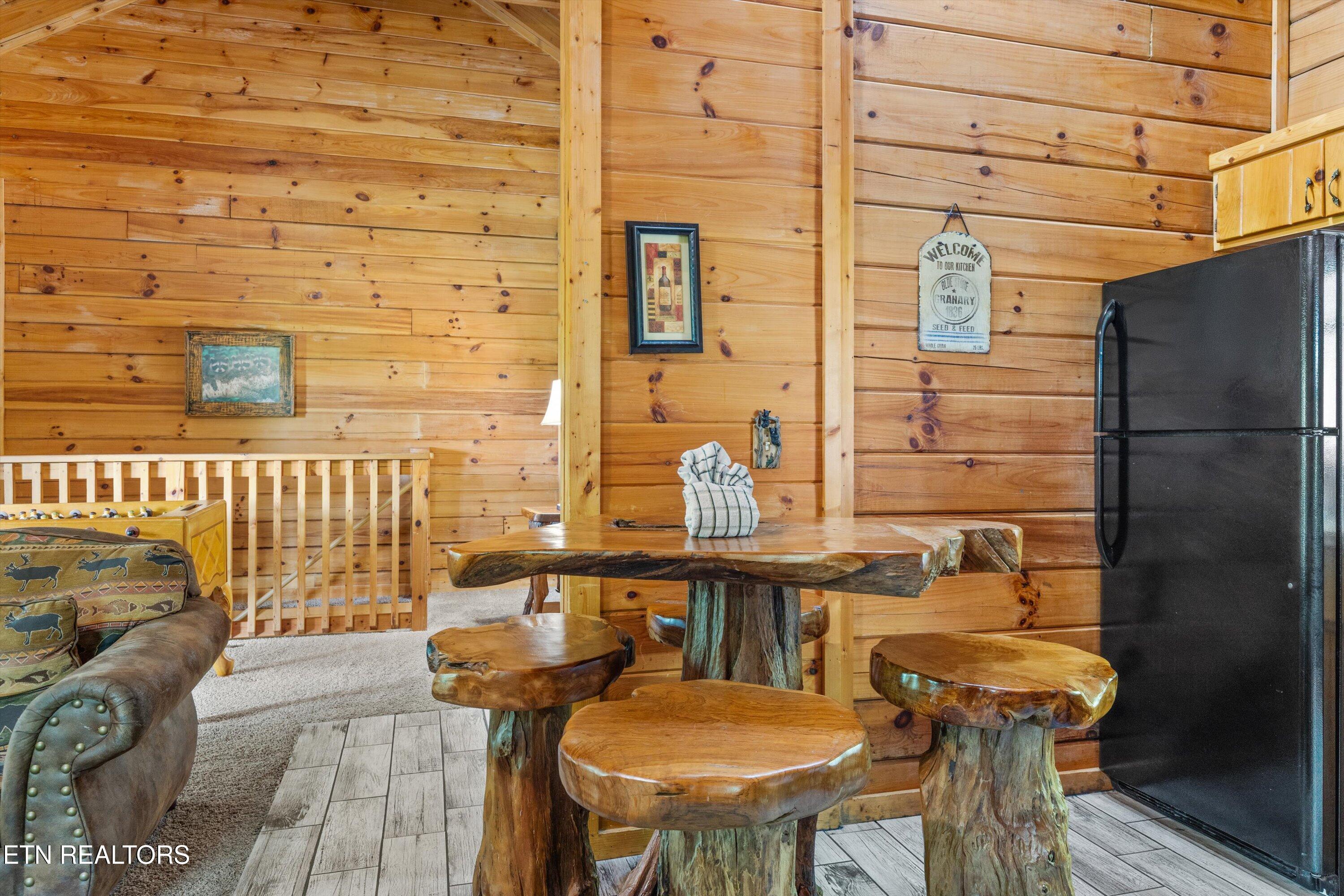 1613 Misty Hollow Way Gatlinburg TN 37738