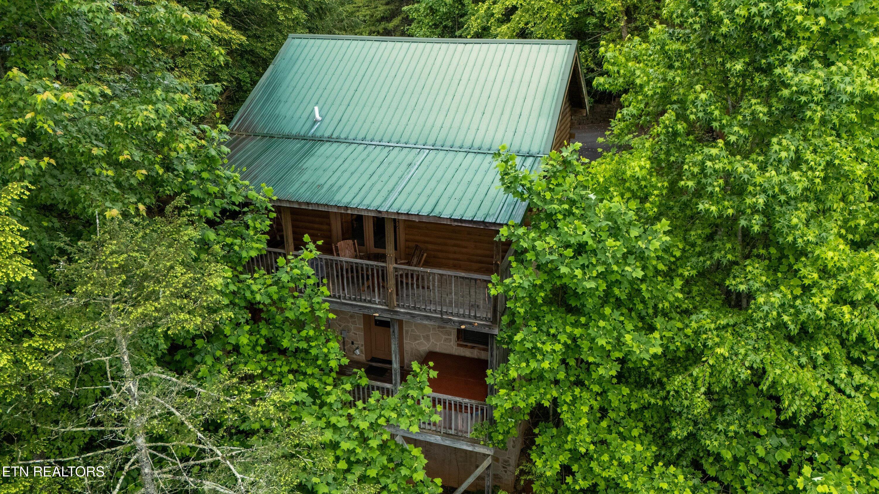 1613 Misty Hollow Way Gatlinburg TN 37738