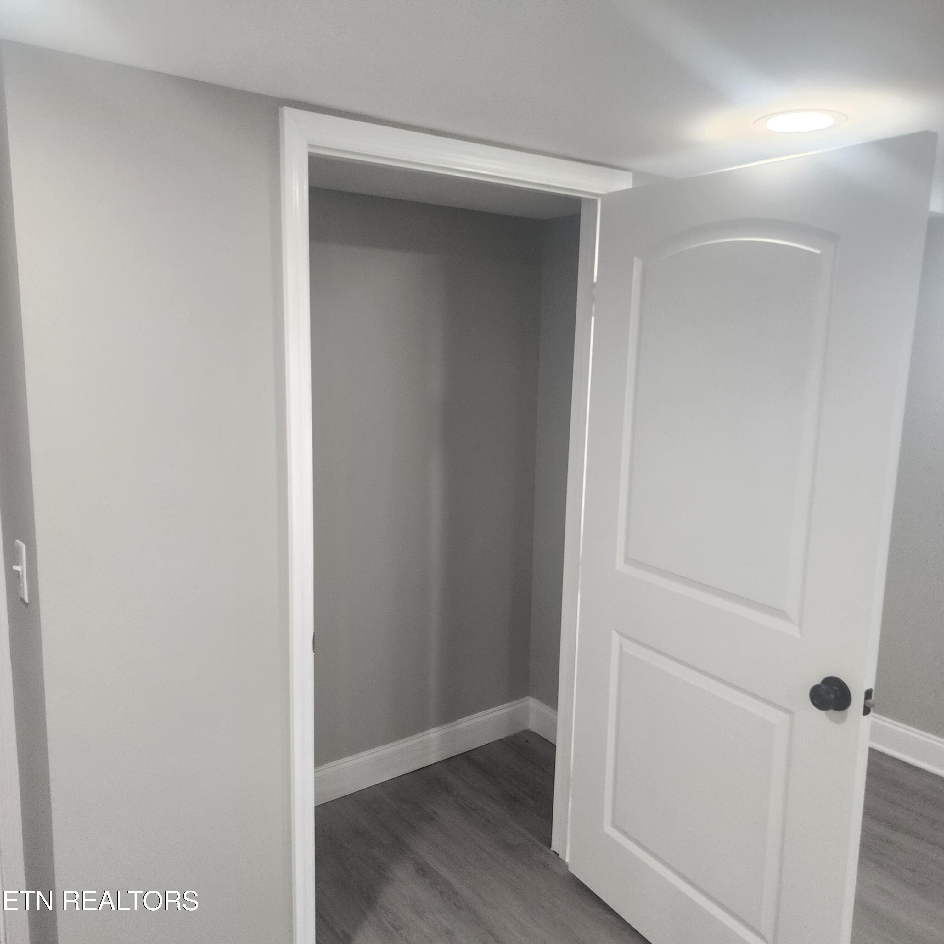 1242 Strange Road Lenoir City TN 37772