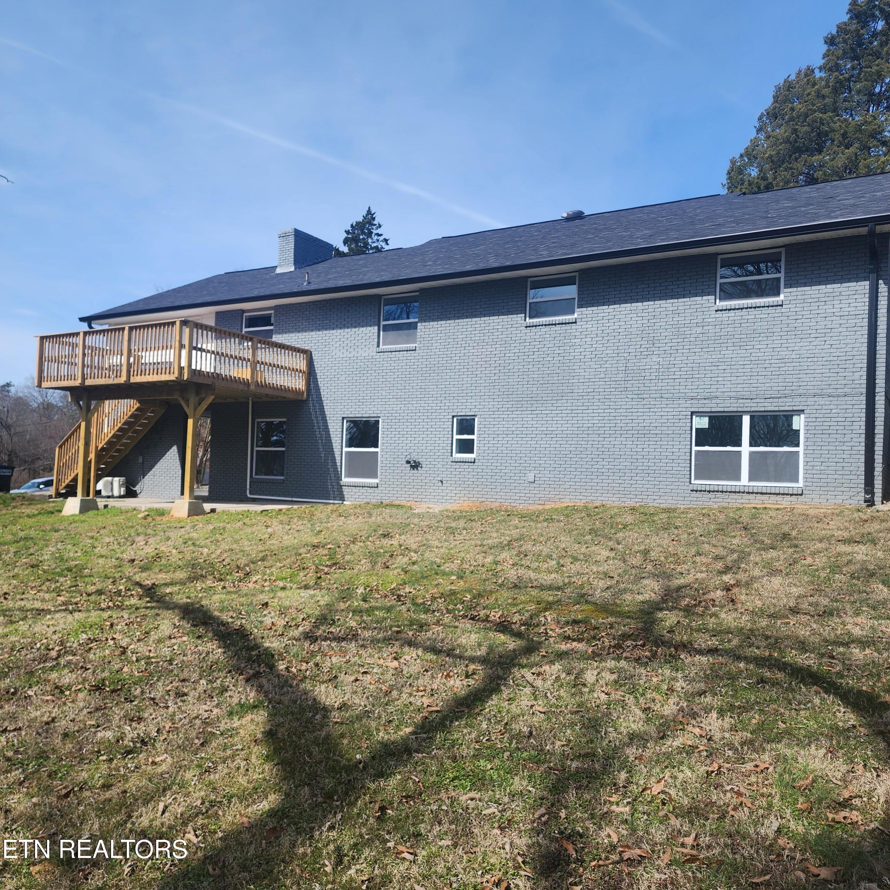1242 Strange Road Lenoir City TN 37772