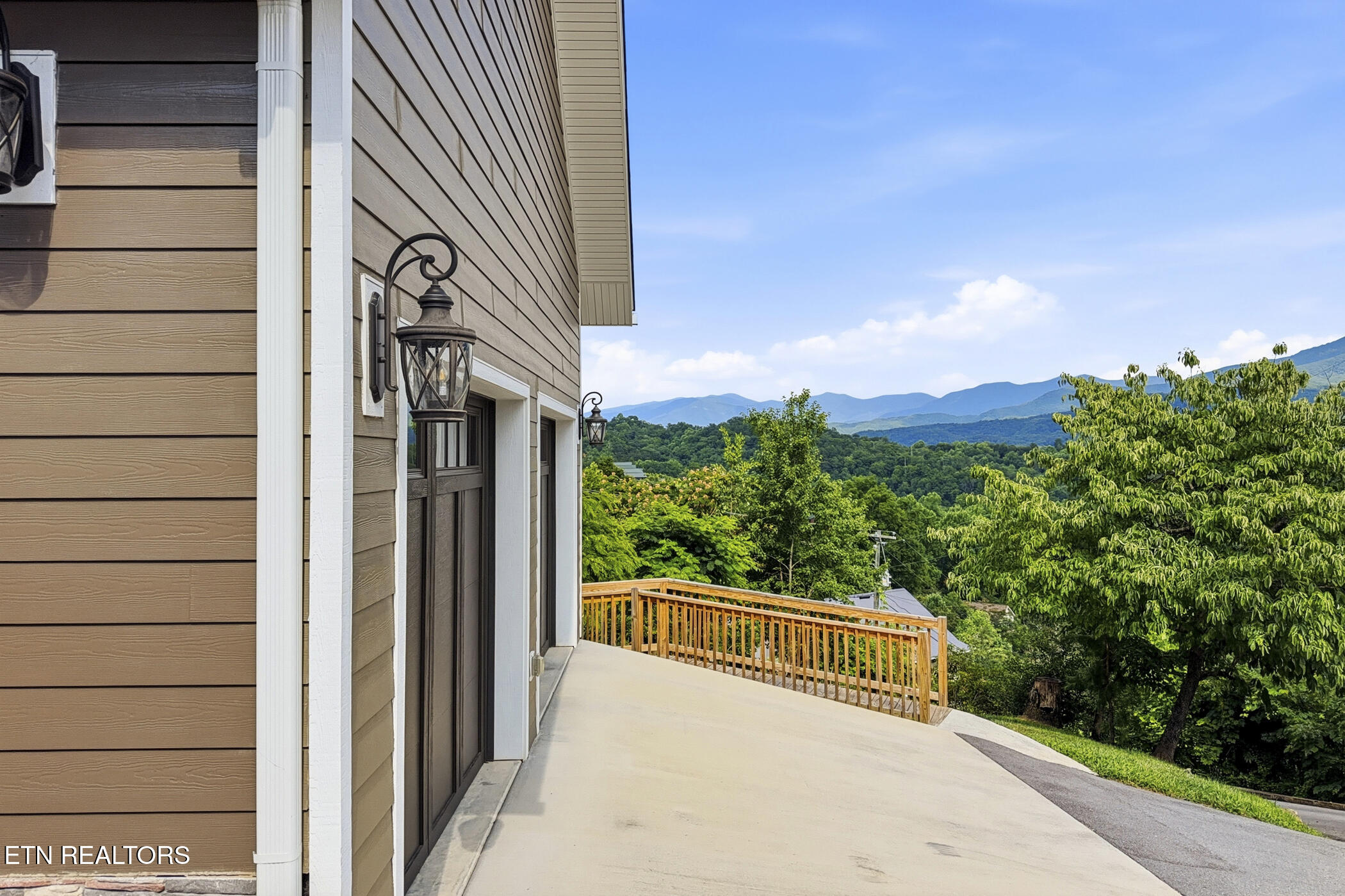 730 Deerfoot Drive Gatlinburg TN 37738