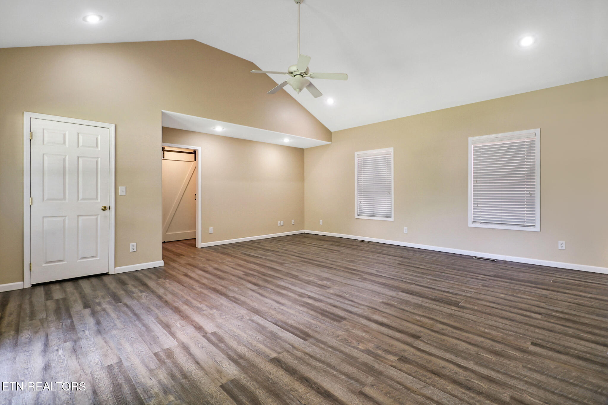 360 Swallows Crossing Grimsley TN 38565