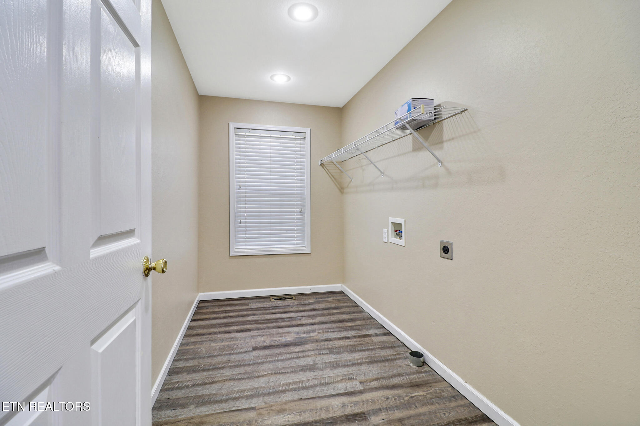 360 Swallows Crossing Grimsley TN 38565
