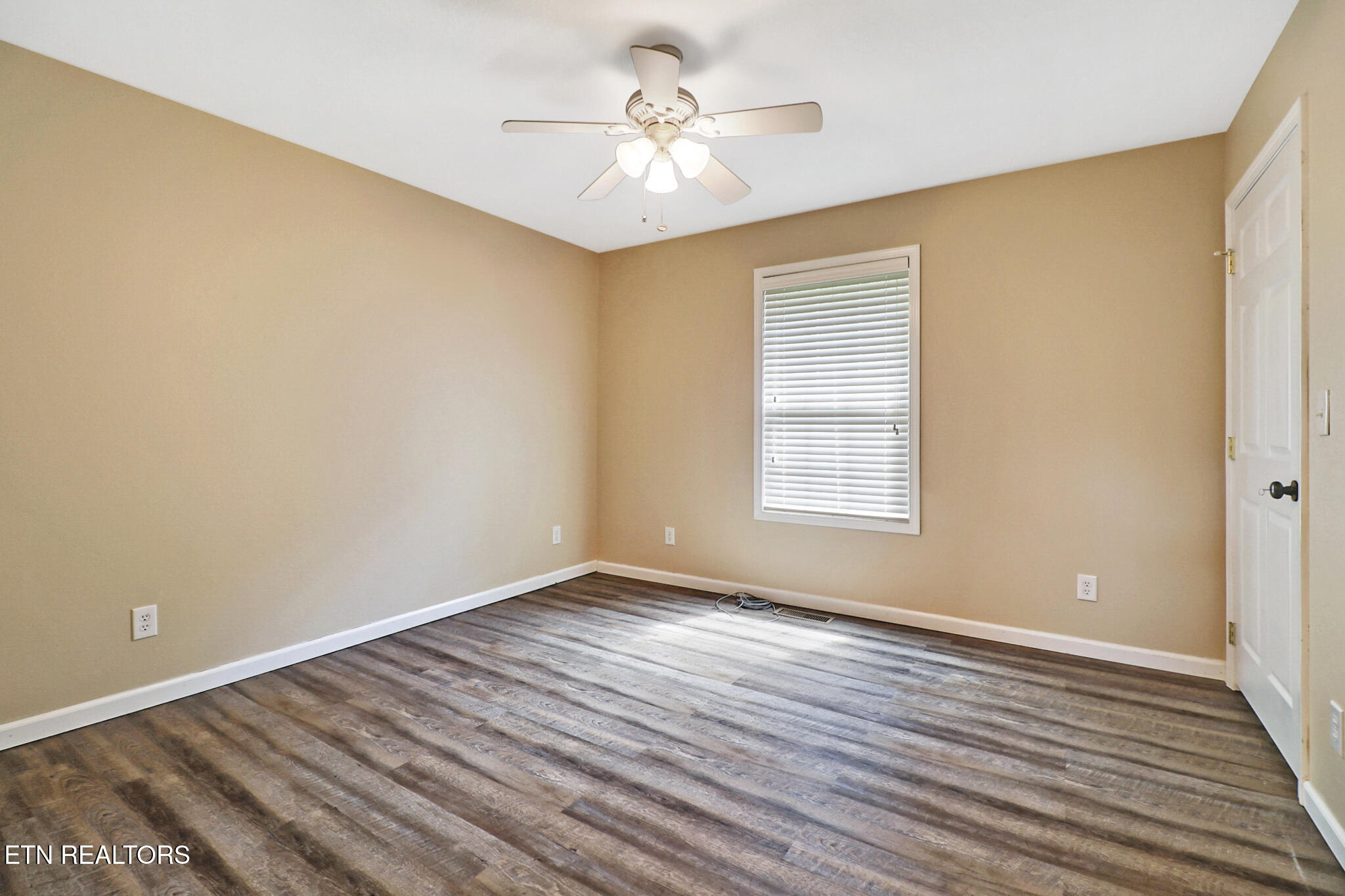 360 Swallows Crossing Grimsley TN 38565