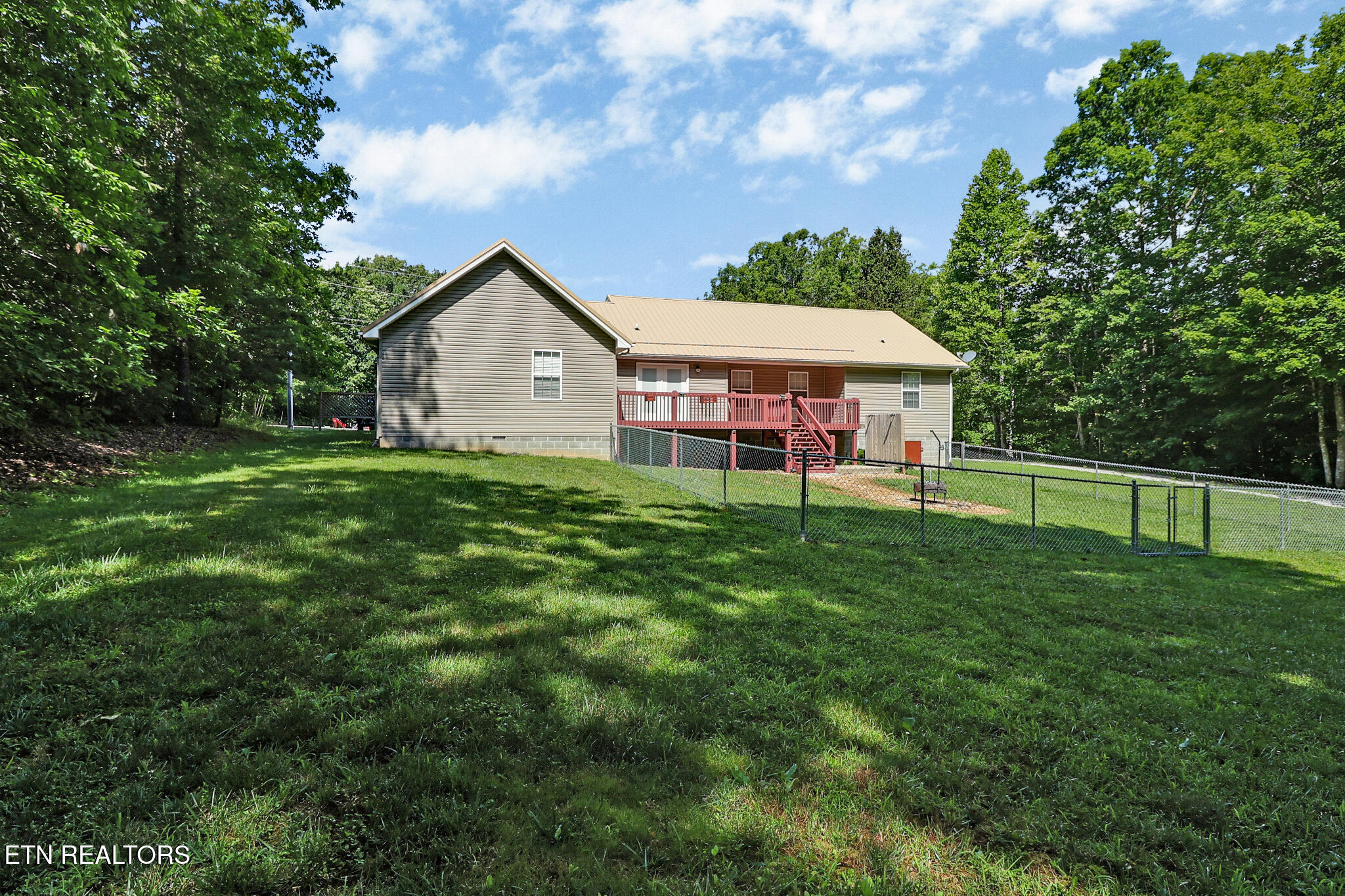 360 Swallows Crossing Grimsley TN 38565