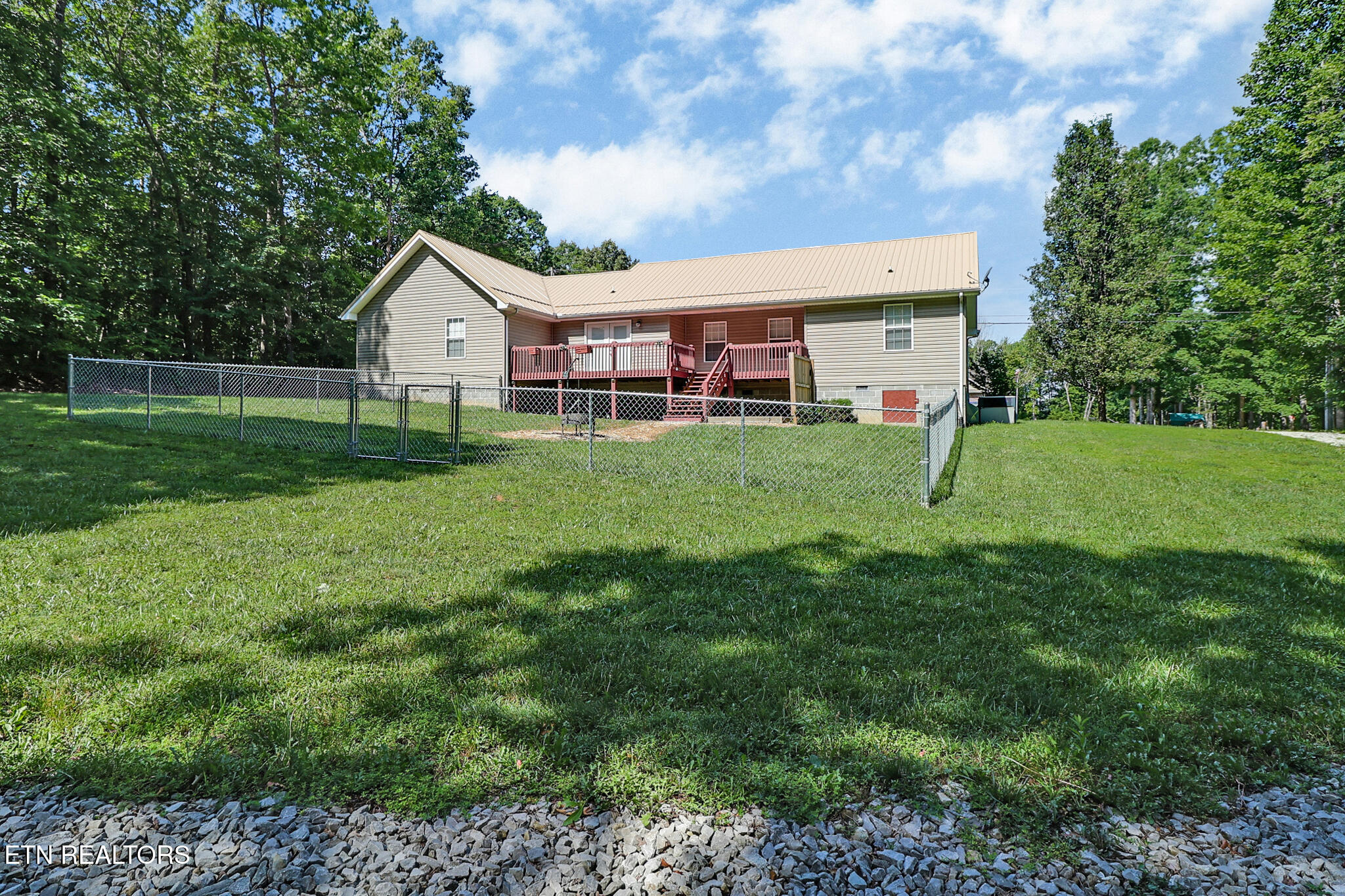 360 Swallows Crossing Grimsley TN 38565