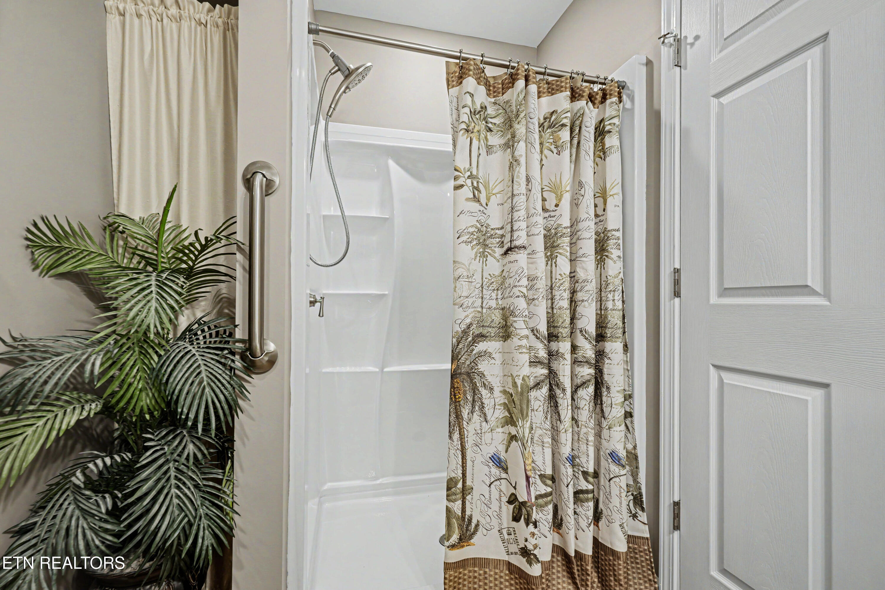 3138 Laurelwood Lane Sevierville TN 37862