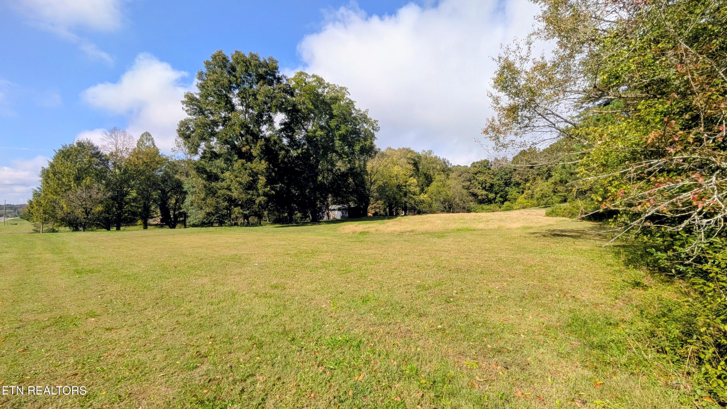 2710 Oak Ridge Oak Ridge TN 37830