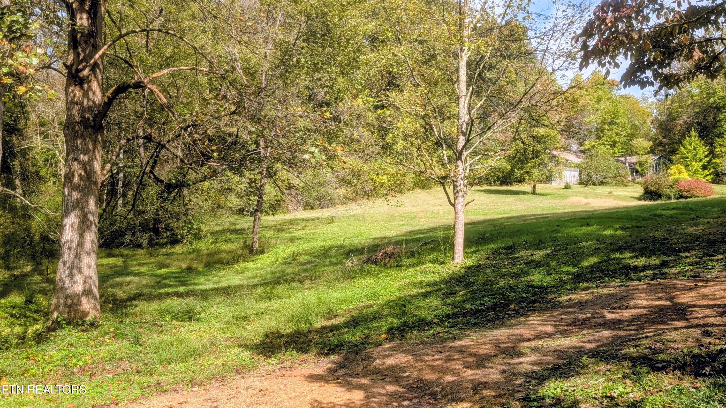 2710 Oak Ridge Oak Ridge TN 37830