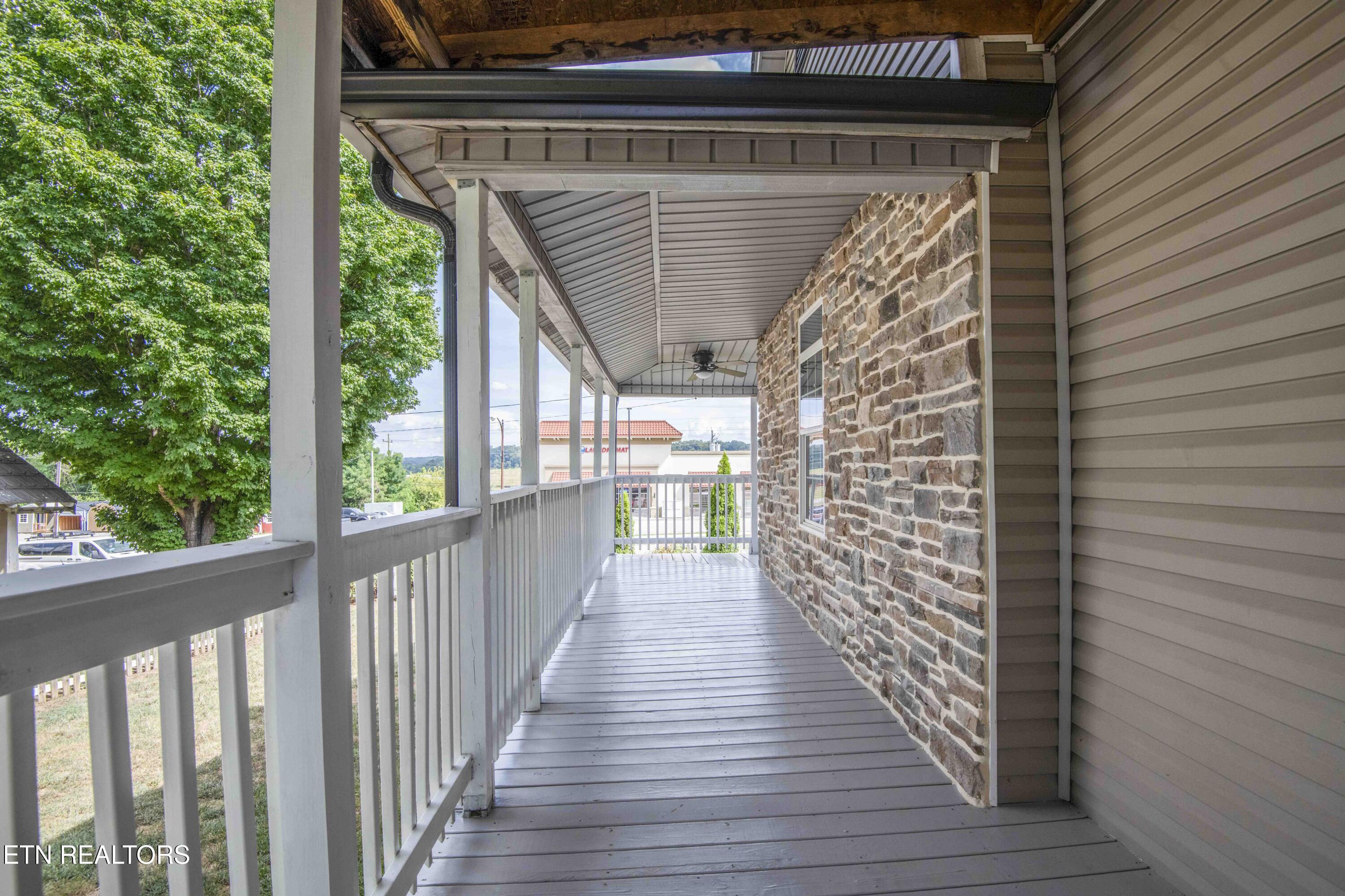 509 W Broadway Street Lenoir City TN 37771