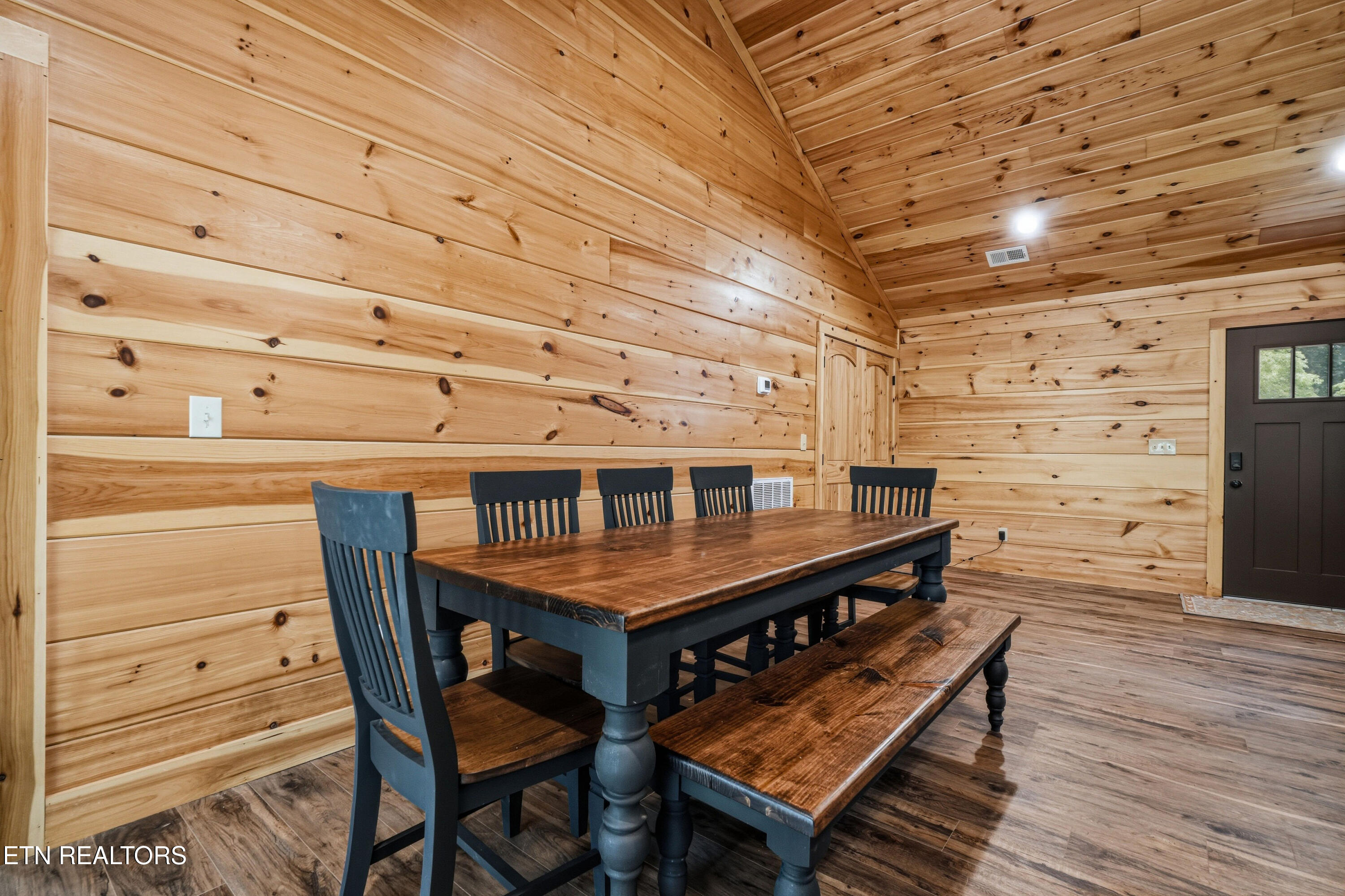 4923 Cote Way Cosby TN 37722