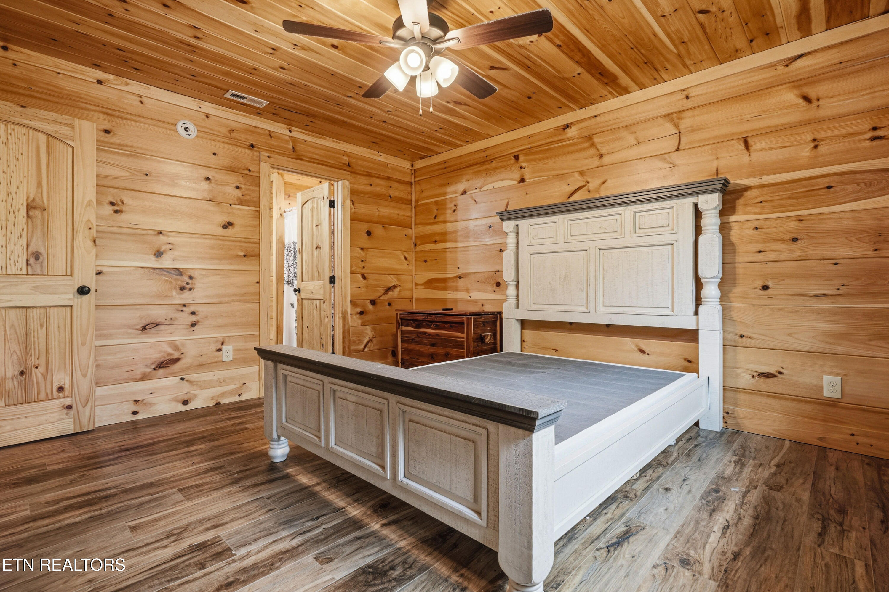 4923 Cote Way Cosby TN 37722