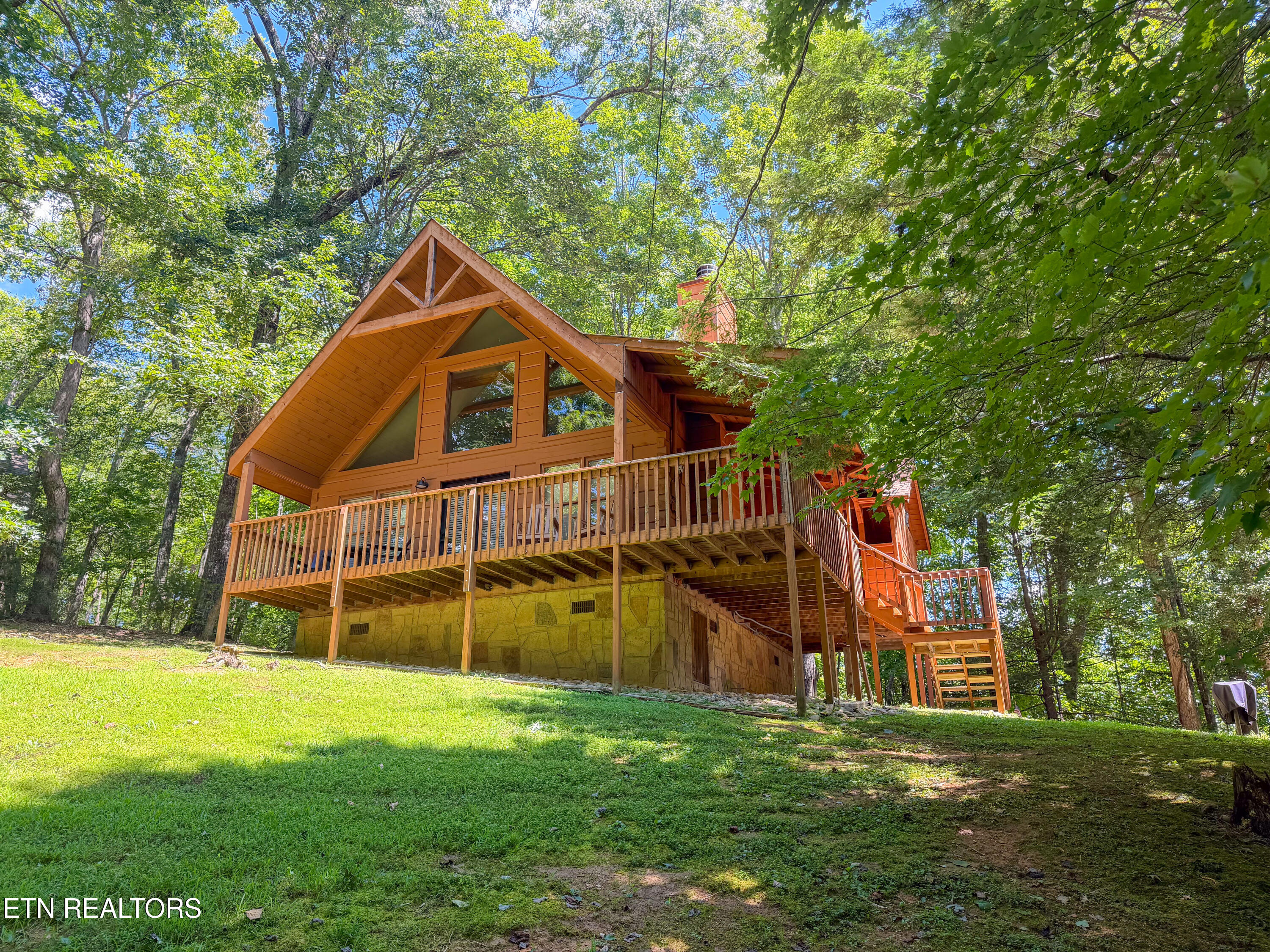 3653 Country Pines Way Sevierville TN 37876