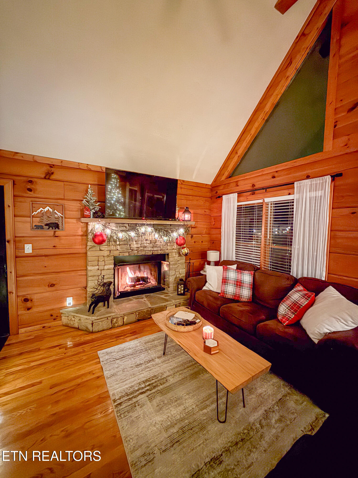 3653 Country Pines Way Sevierville TN 37876