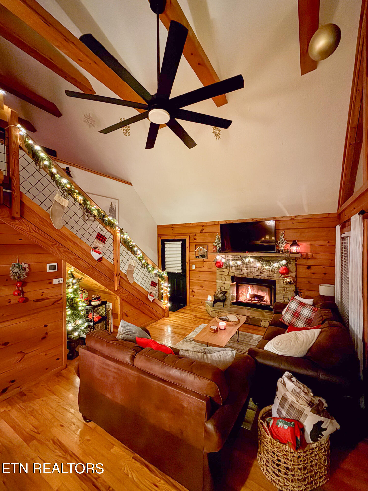 3653 Country Pines Way Sevierville TN 37876