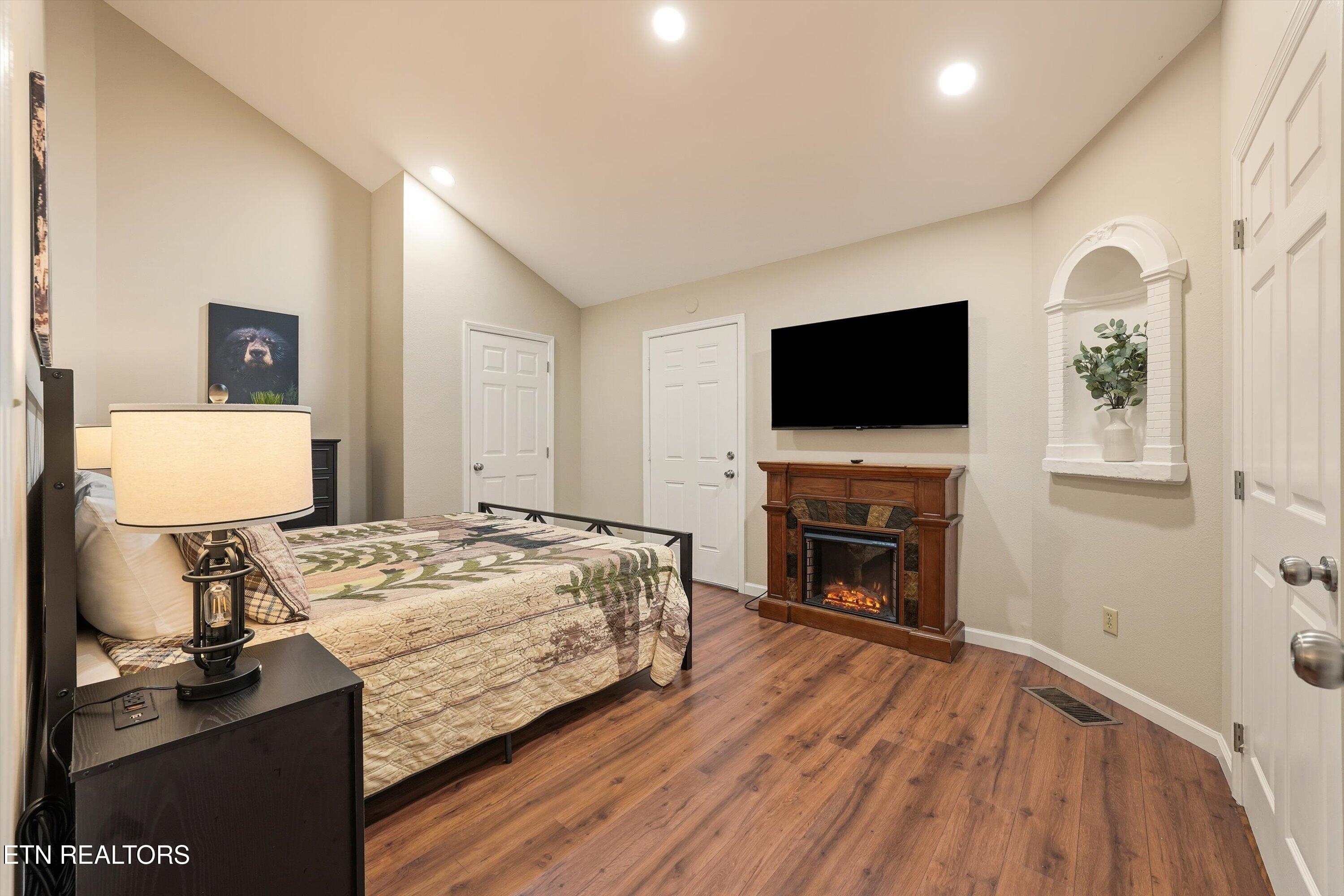 838 Holly Branch Road Gatlinburg TN 37738