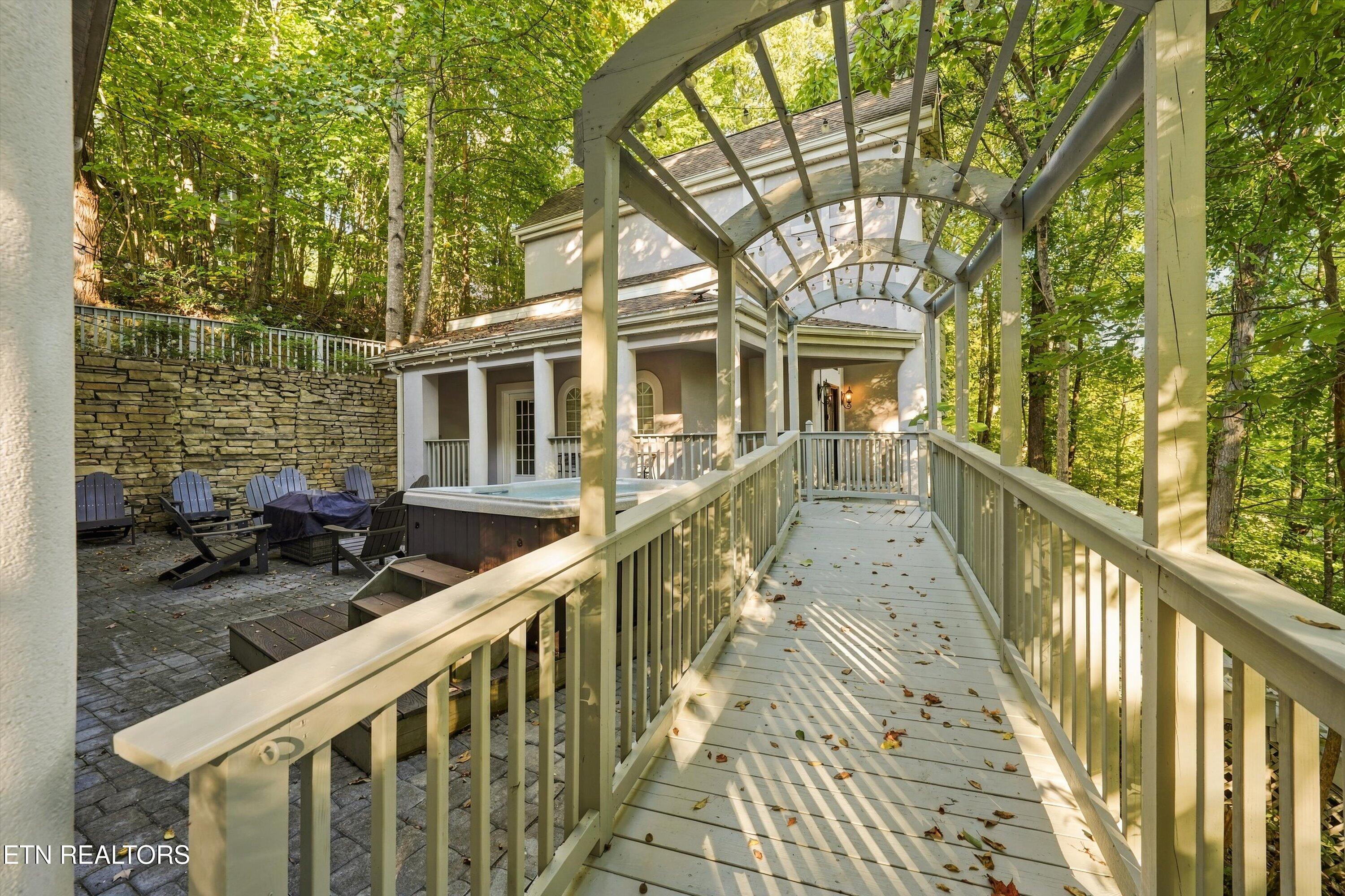 838 Holly Branch Road Gatlinburg TN 37738
