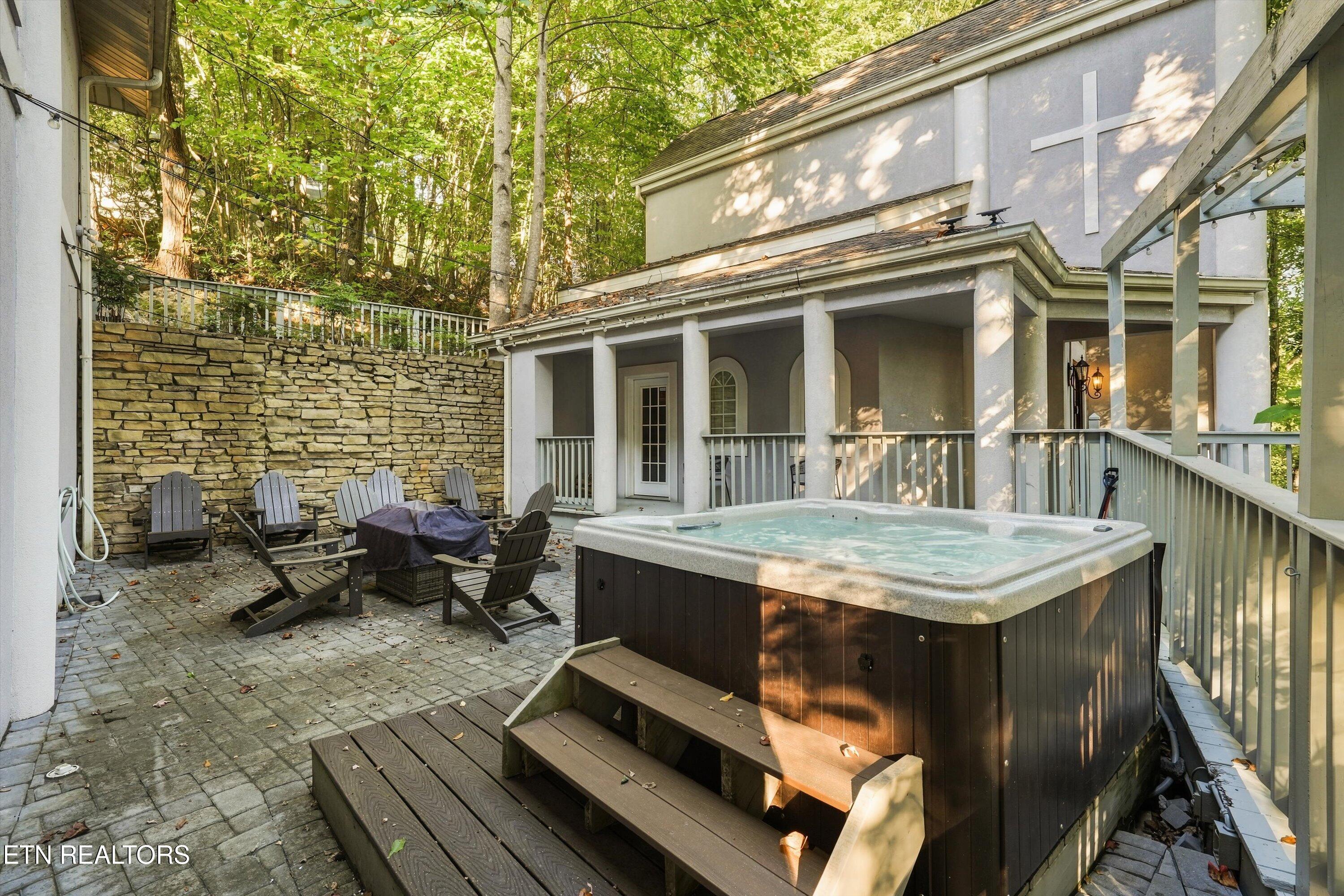 838 Holly Branch Road Gatlinburg TN 37738
