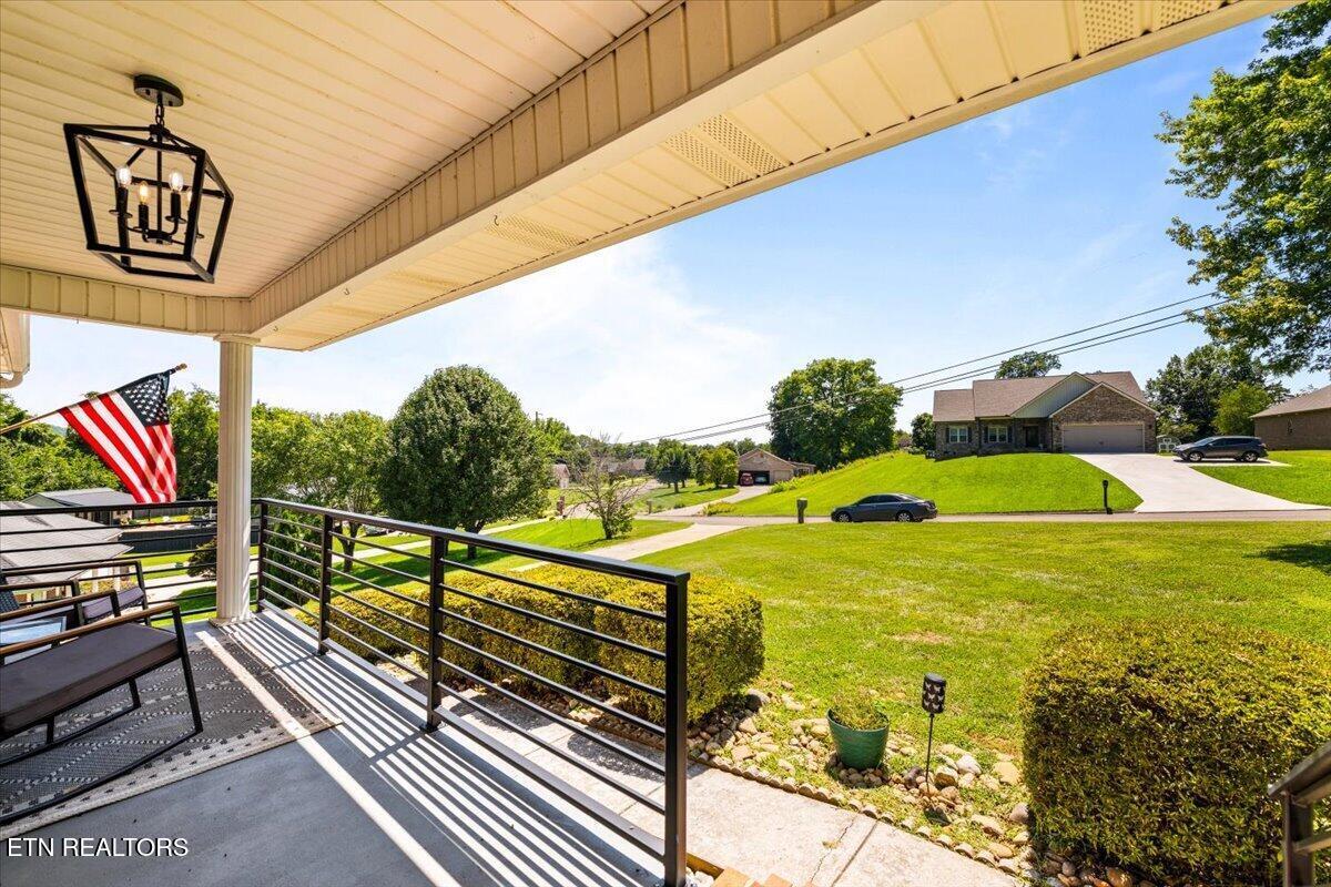 136 Grace Circle Clinton TN 37716