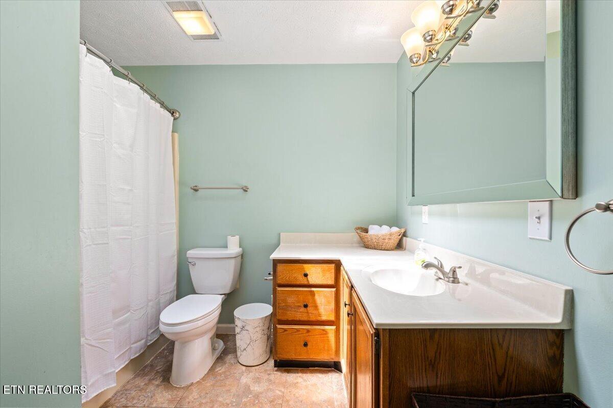 136 Grace Circle Clinton TN 37716