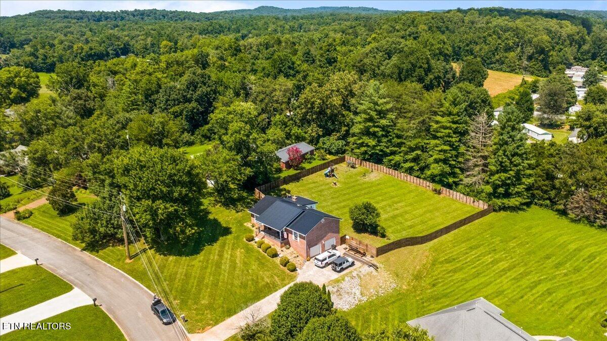 136 Grace Circle Clinton TN 37716
