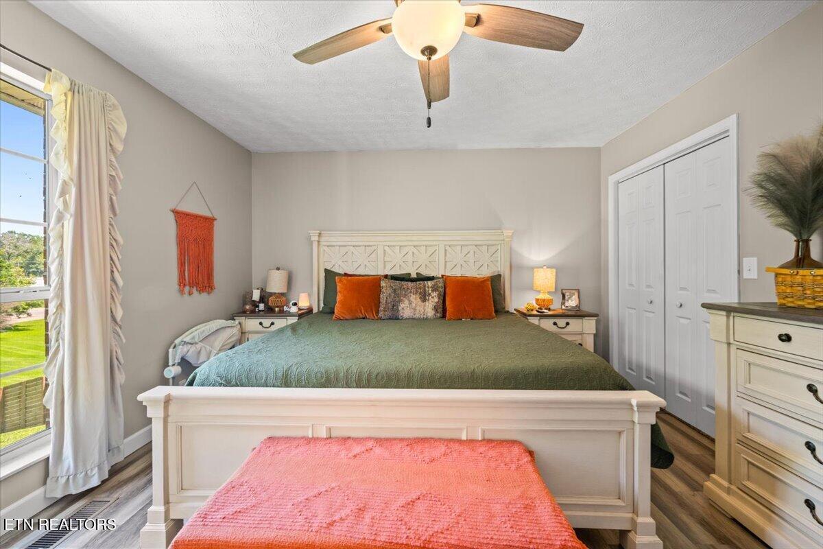 136 Grace Circle Clinton TN 37716