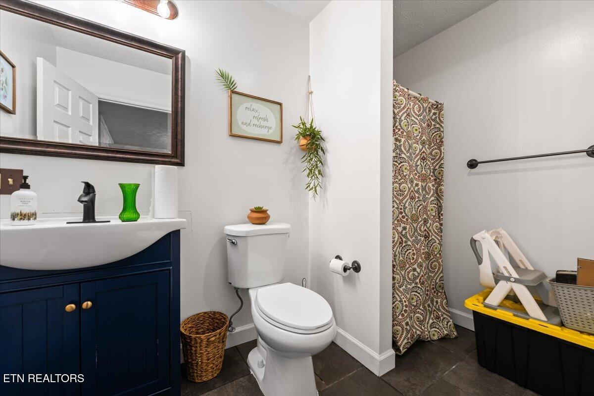 136 Grace Circle Clinton TN 37716