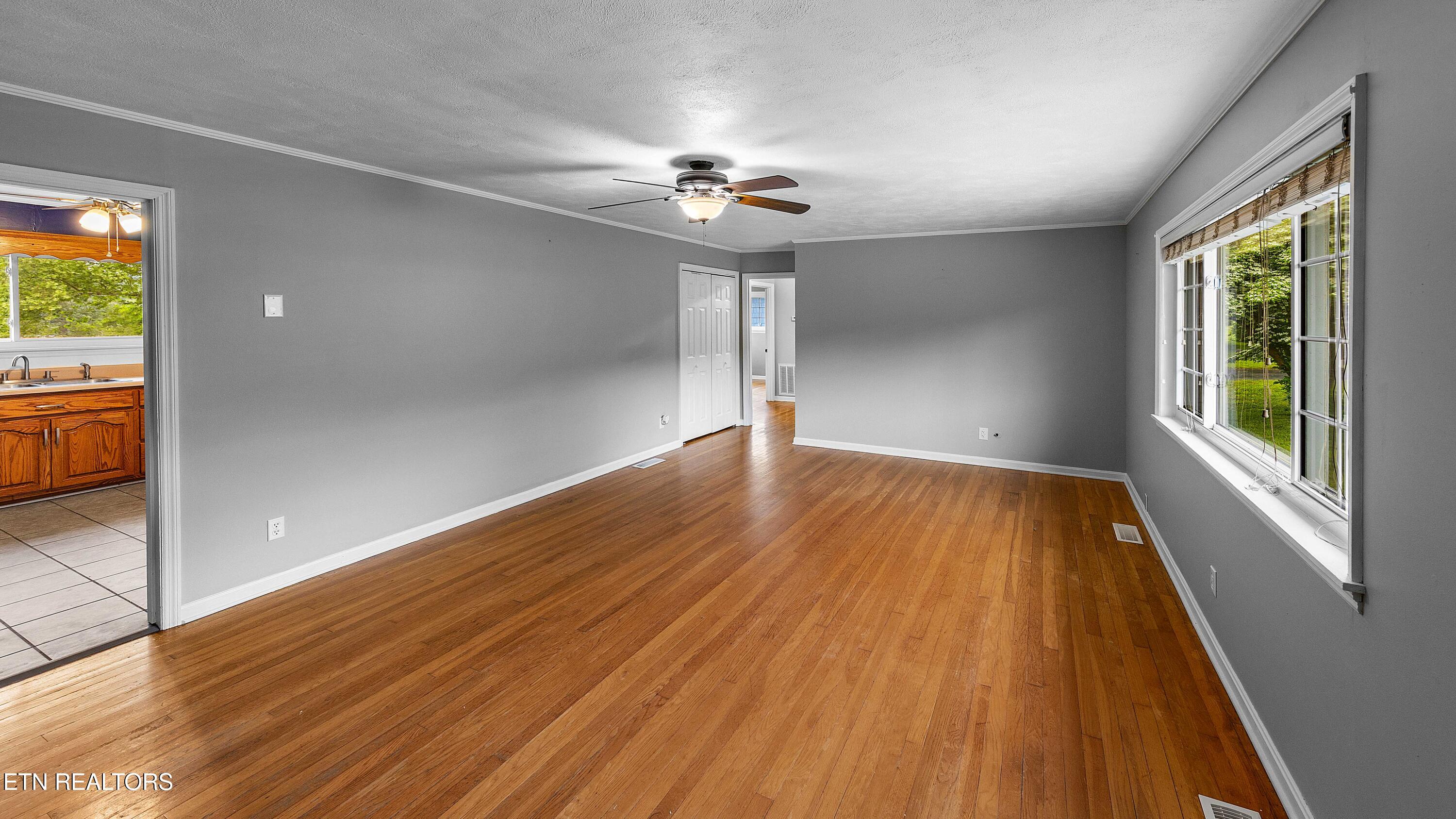 812 Brown Avenue Kingston TN 37763