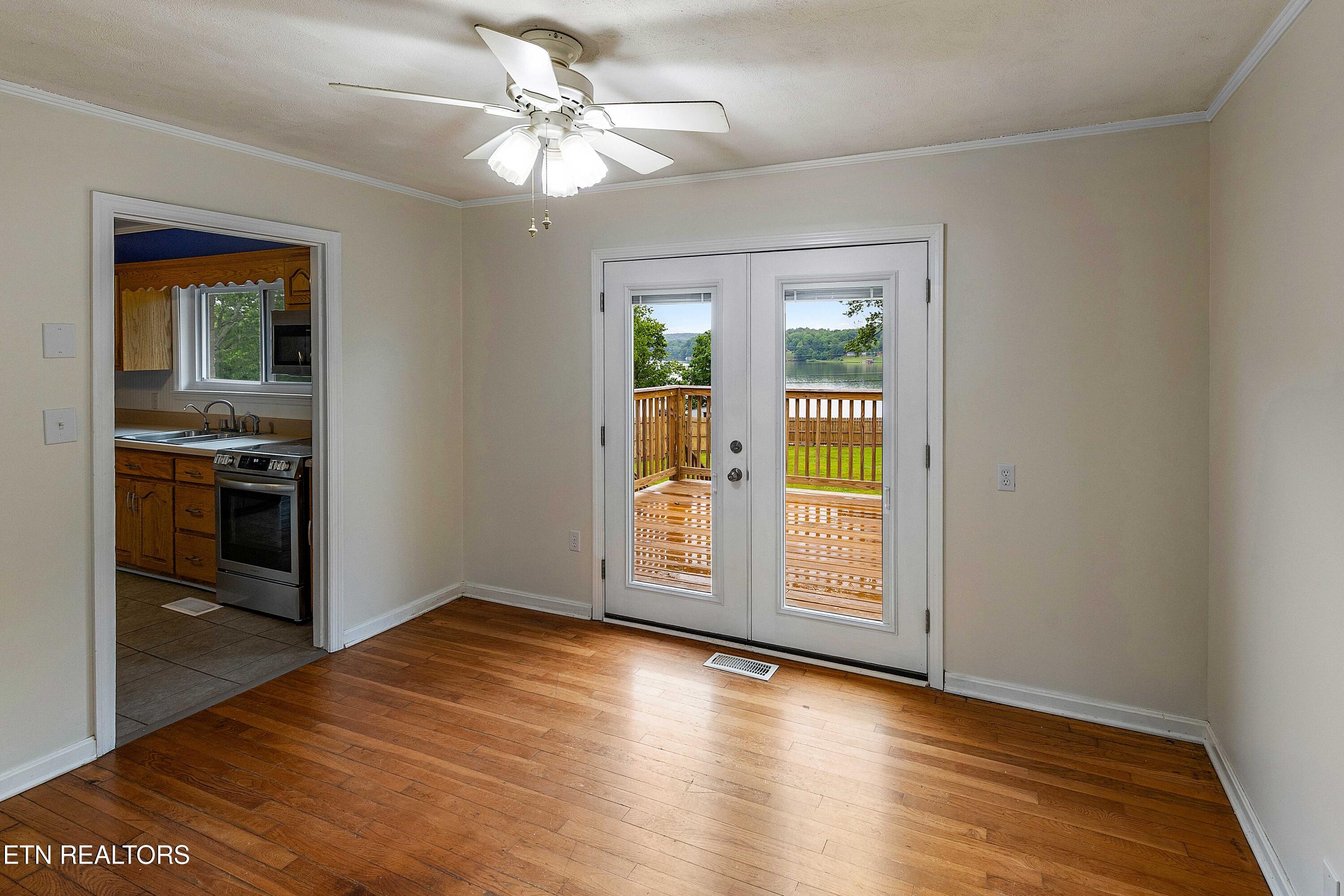 812 Brown Avenue Kingston TN 37763