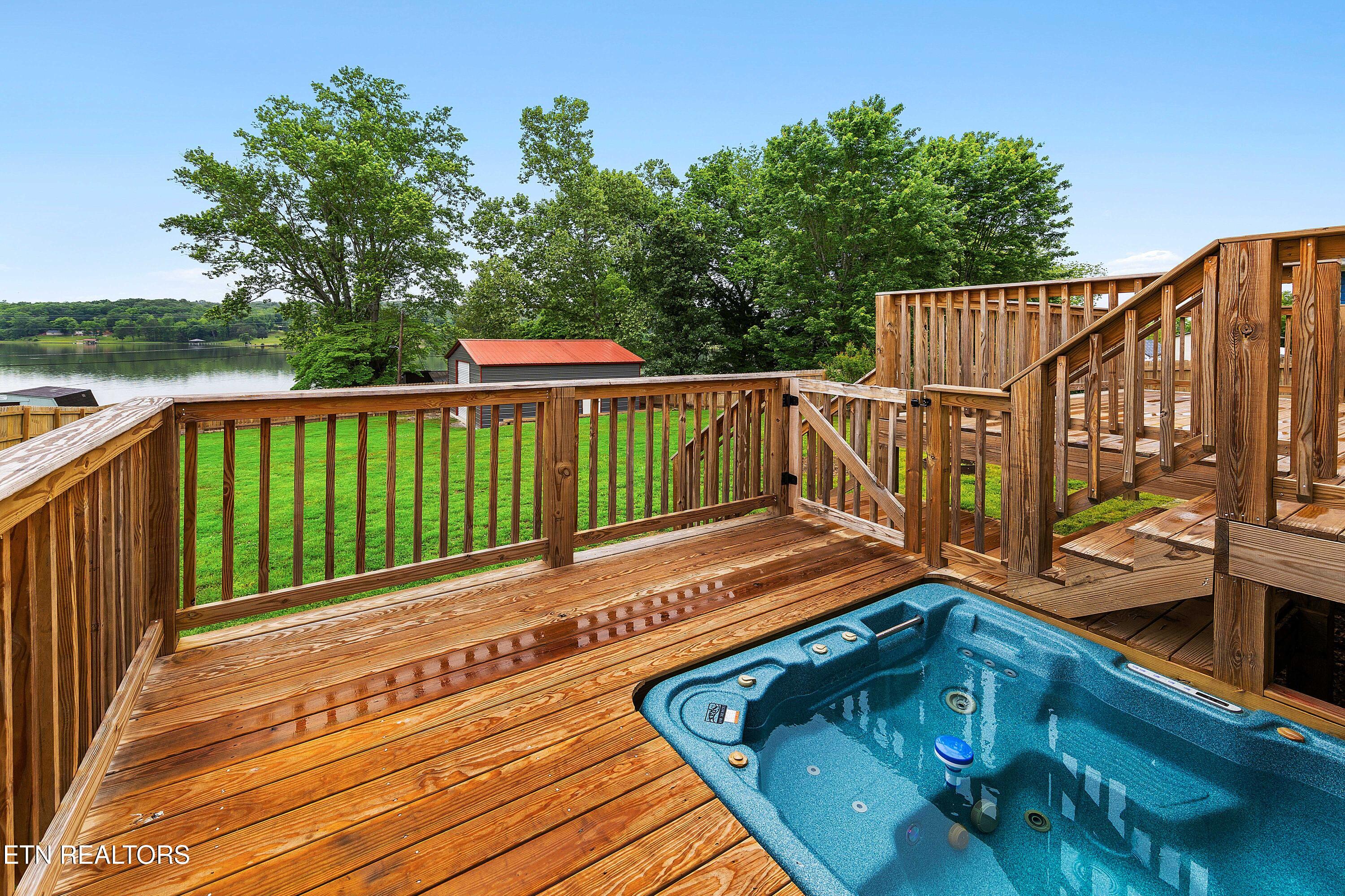 812 Brown Avenue Kingston TN 37763