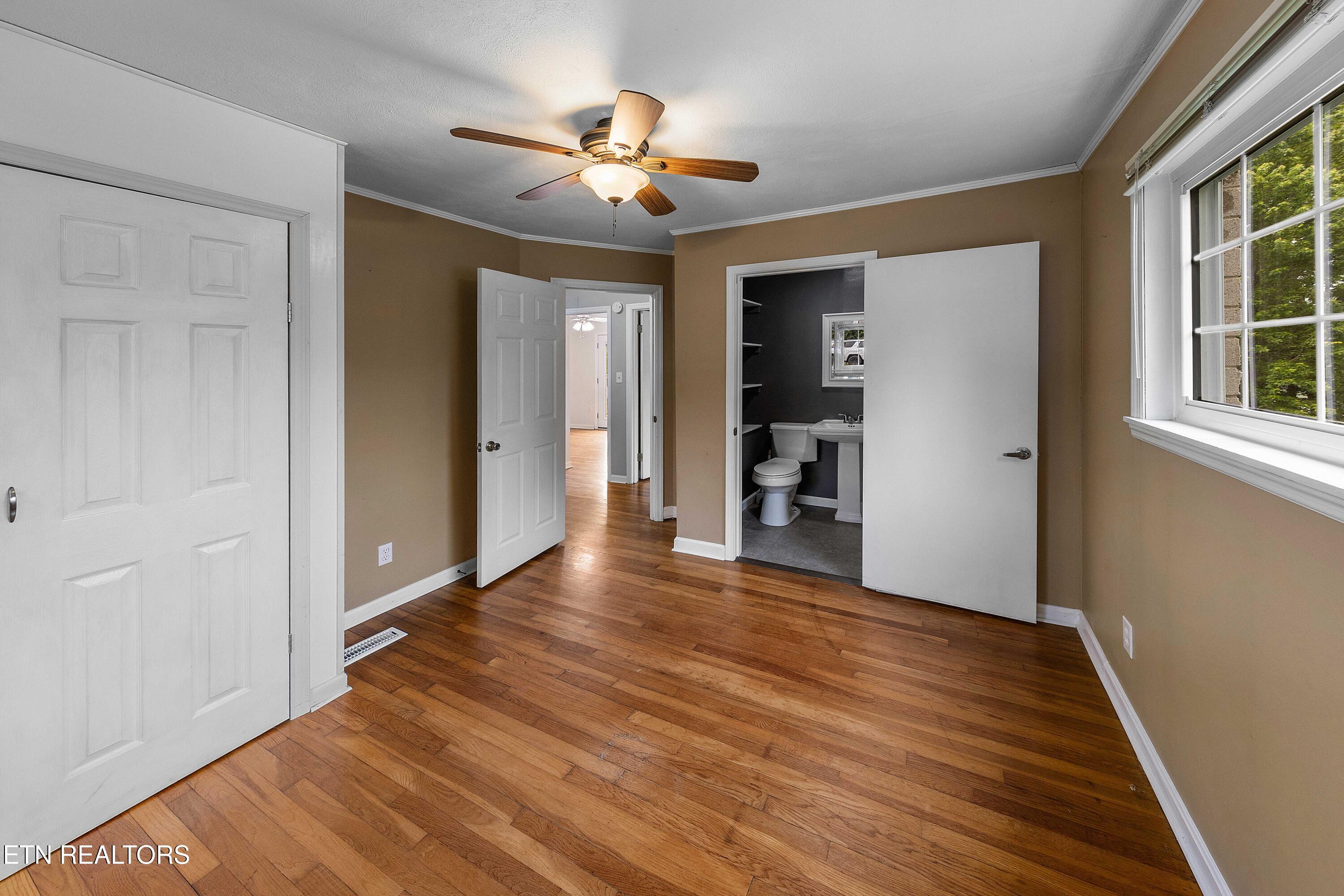 812 Brown Avenue Kingston TN 37763