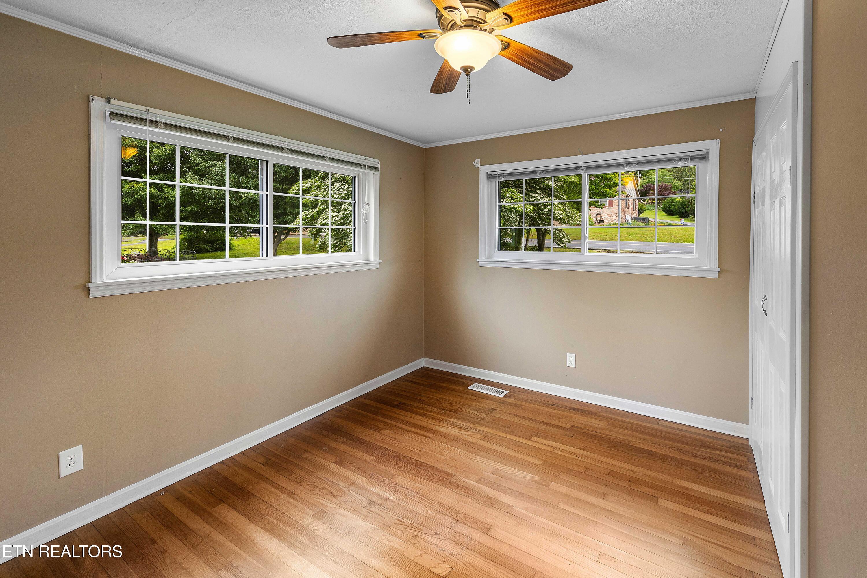 812 Brown Avenue Kingston TN 37763