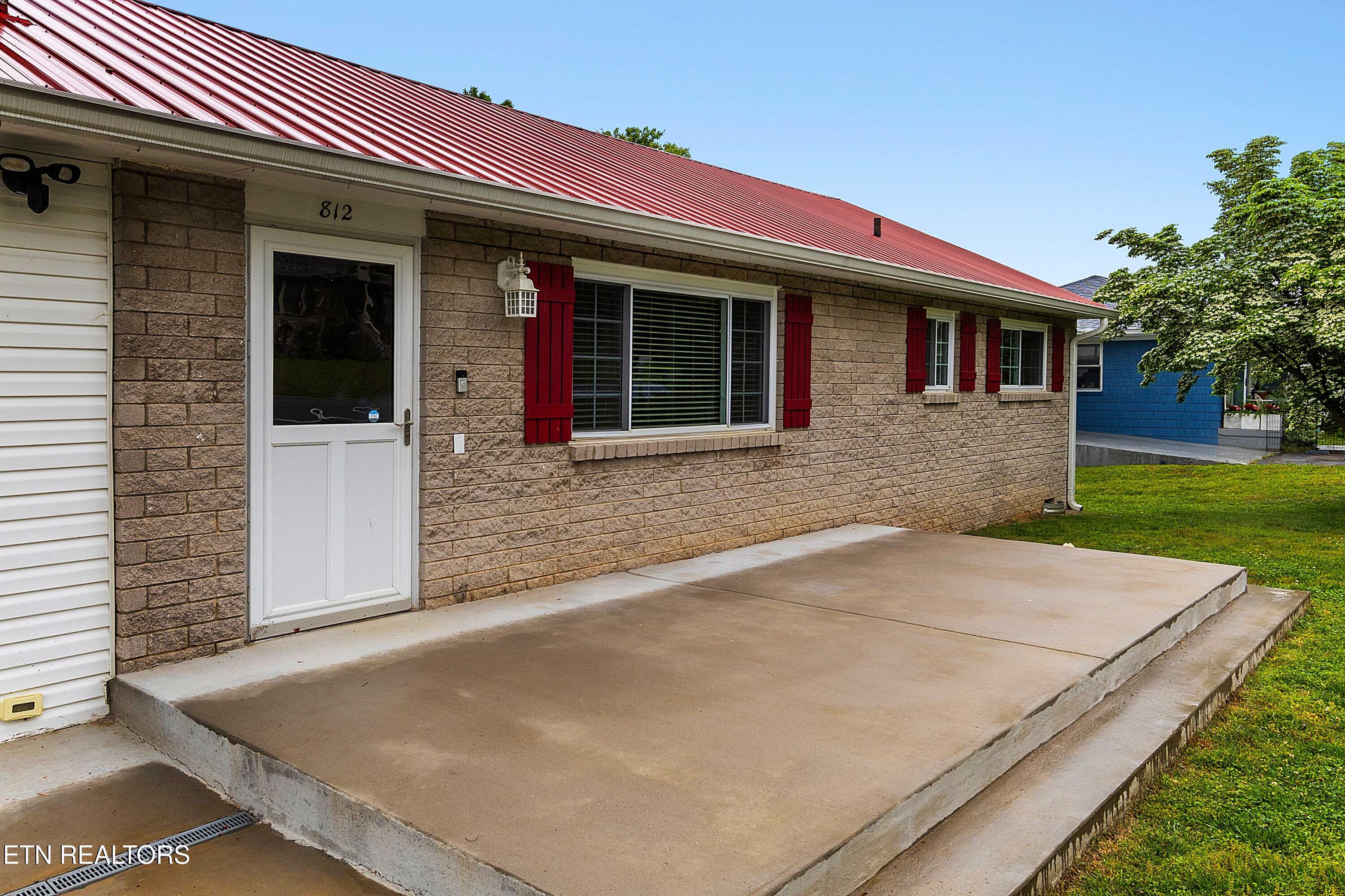 812 Brown Avenue Kingston TN 37763