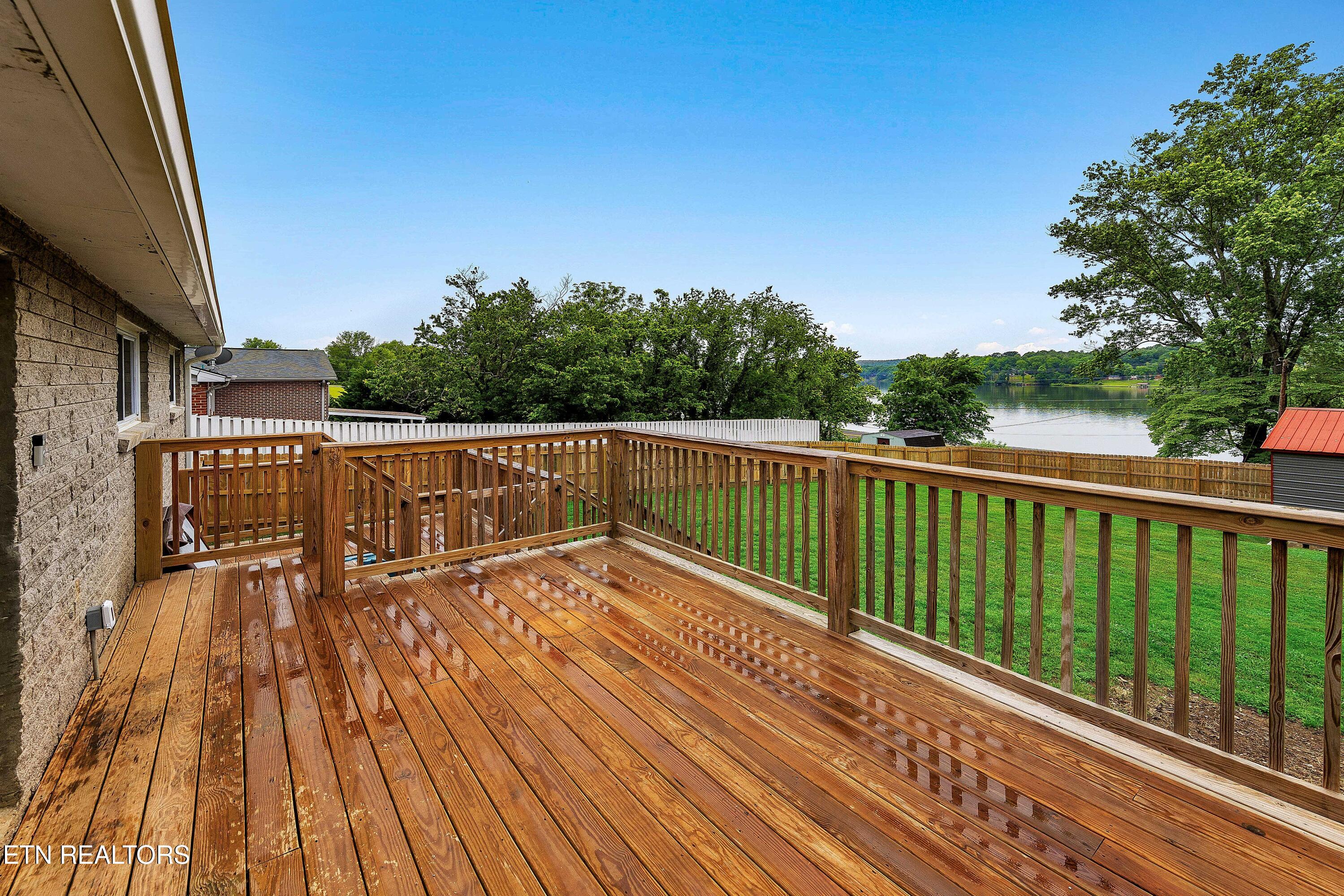 812 Brown Avenue Kingston TN 37763