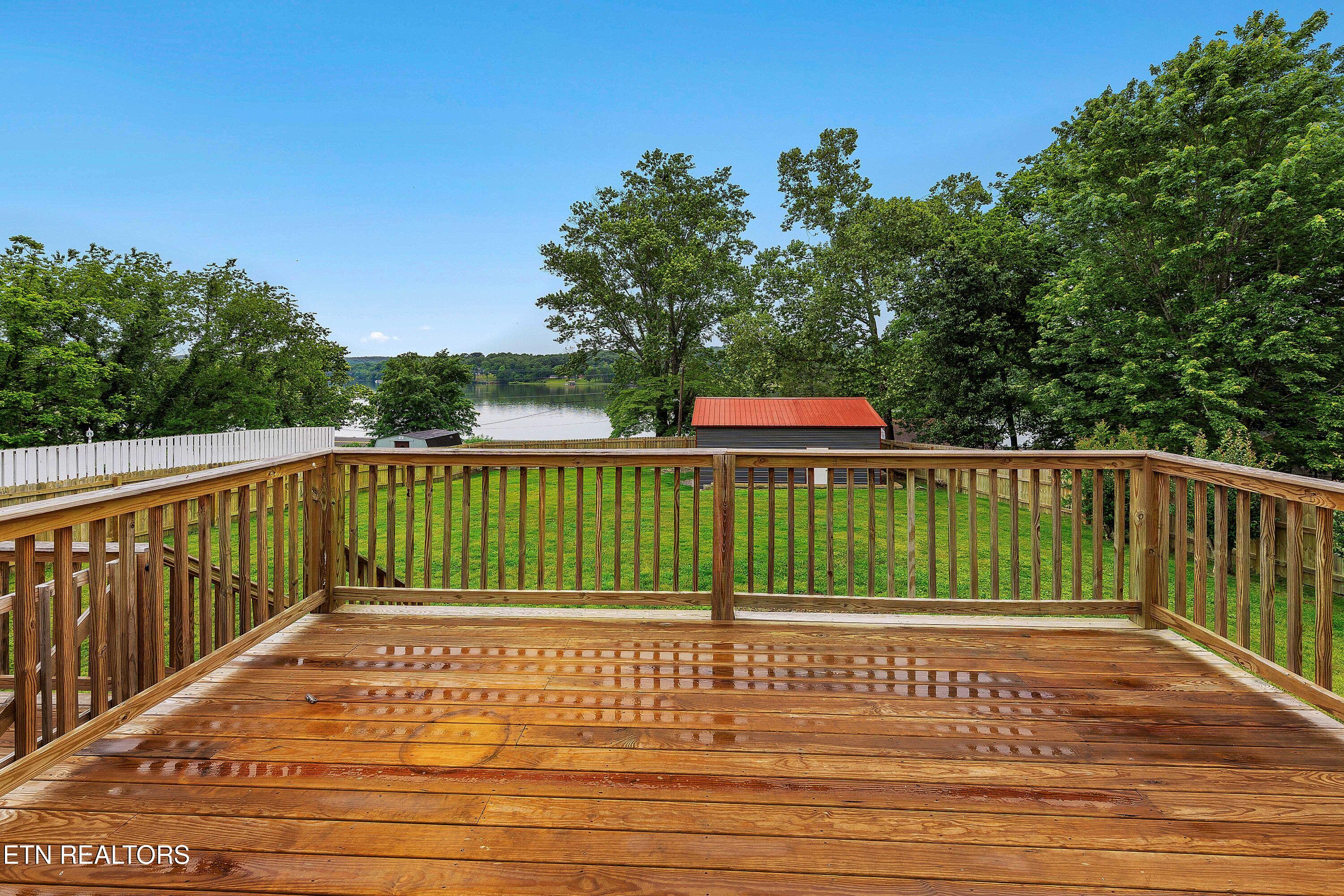 812 Brown Avenue Kingston TN 37763