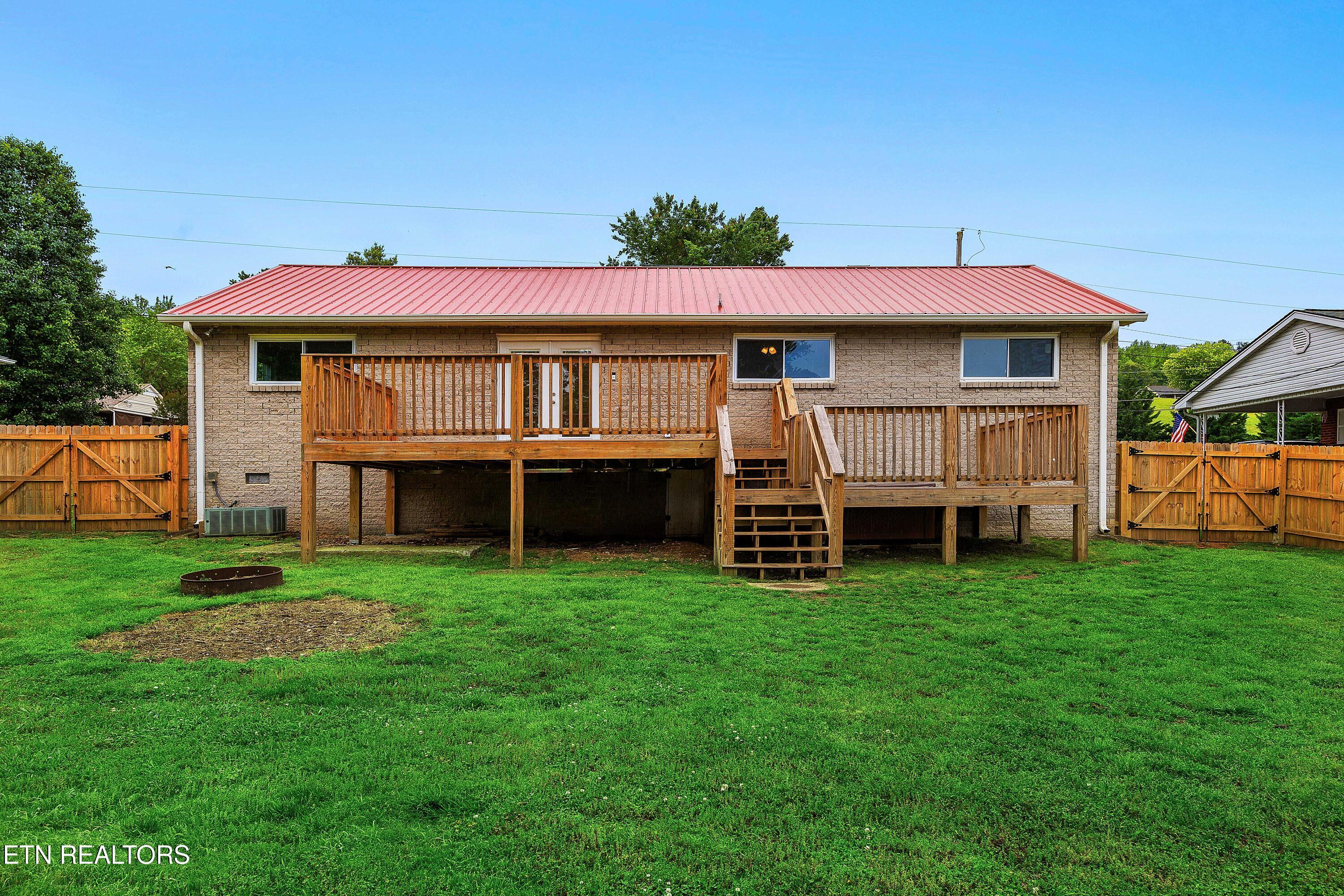 812 Brown Avenue Kingston TN 37763