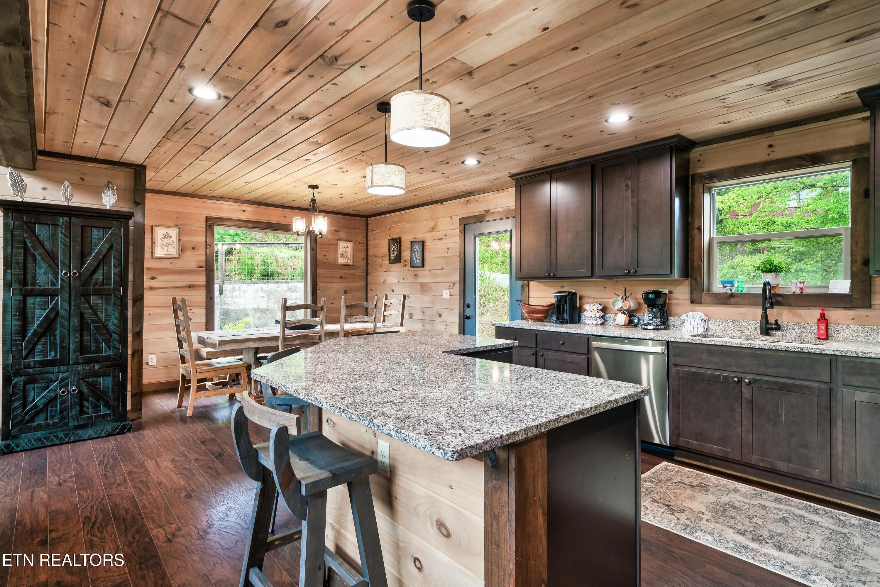 842 Vixen Run Gatlinburg TN 37738