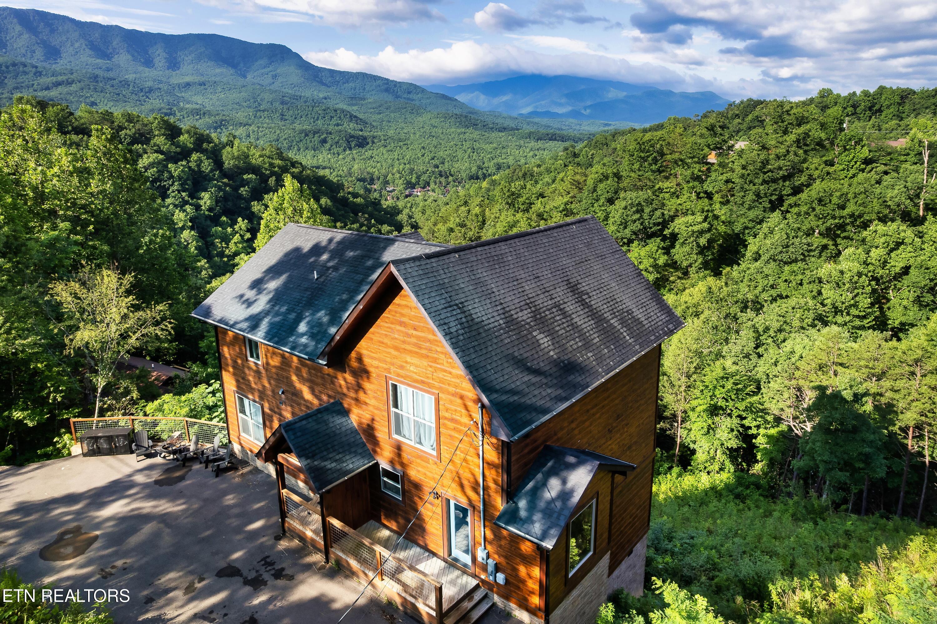 842 Vixen Run Gatlinburg TN 37738