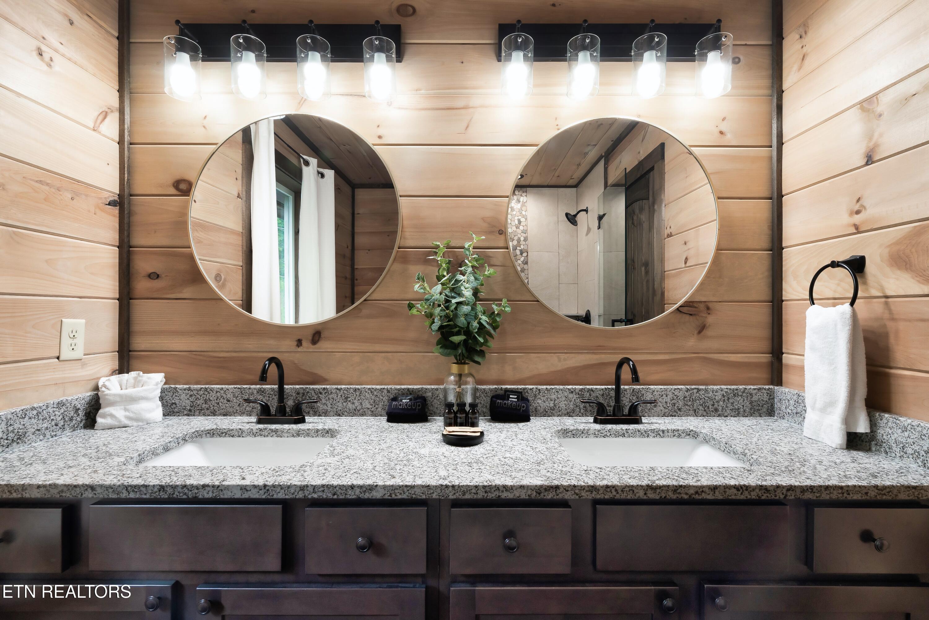 842 Vixen Run Gatlinburg TN 37738