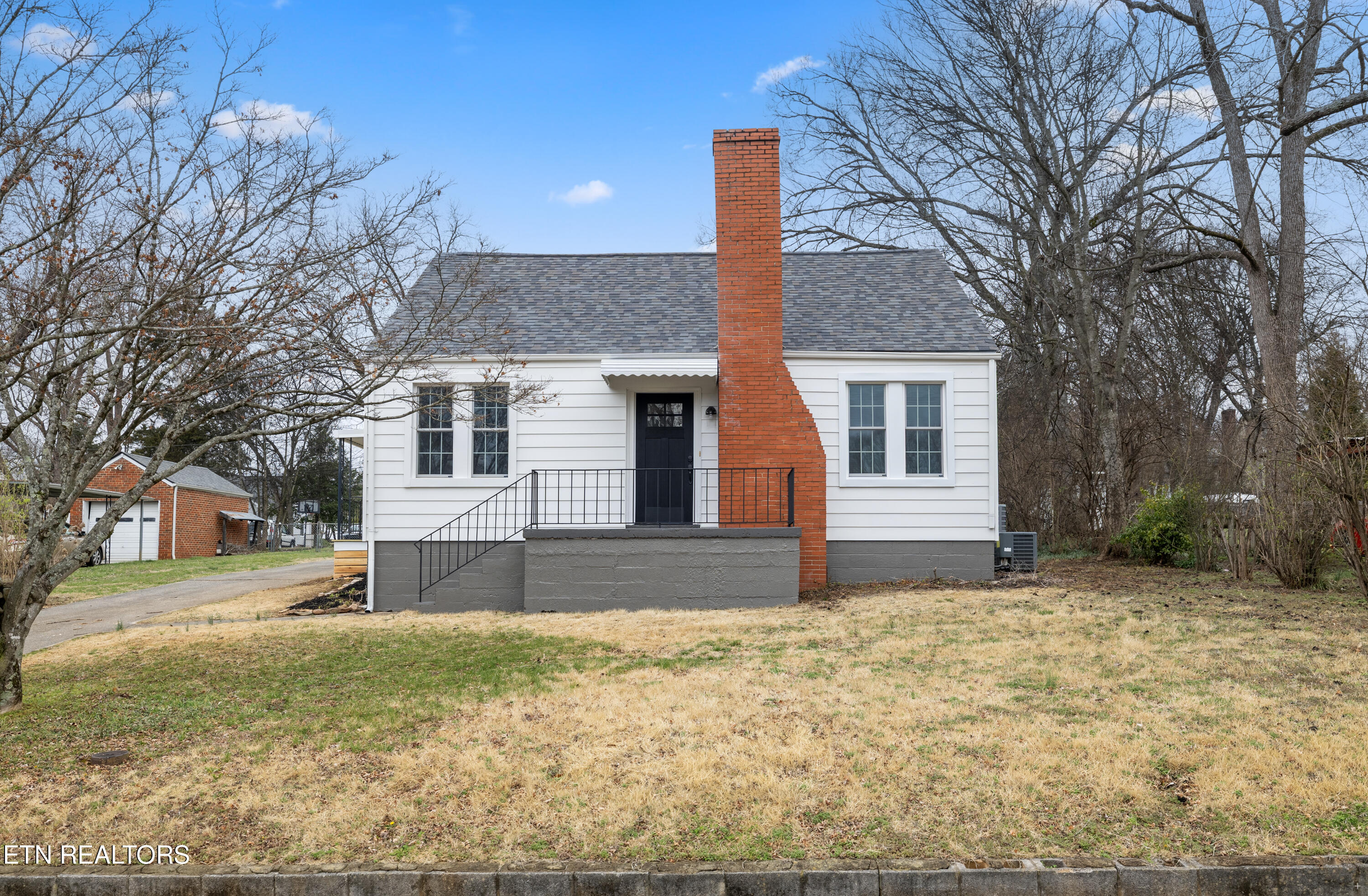 217 Waller Avenue Maryville TN 37803