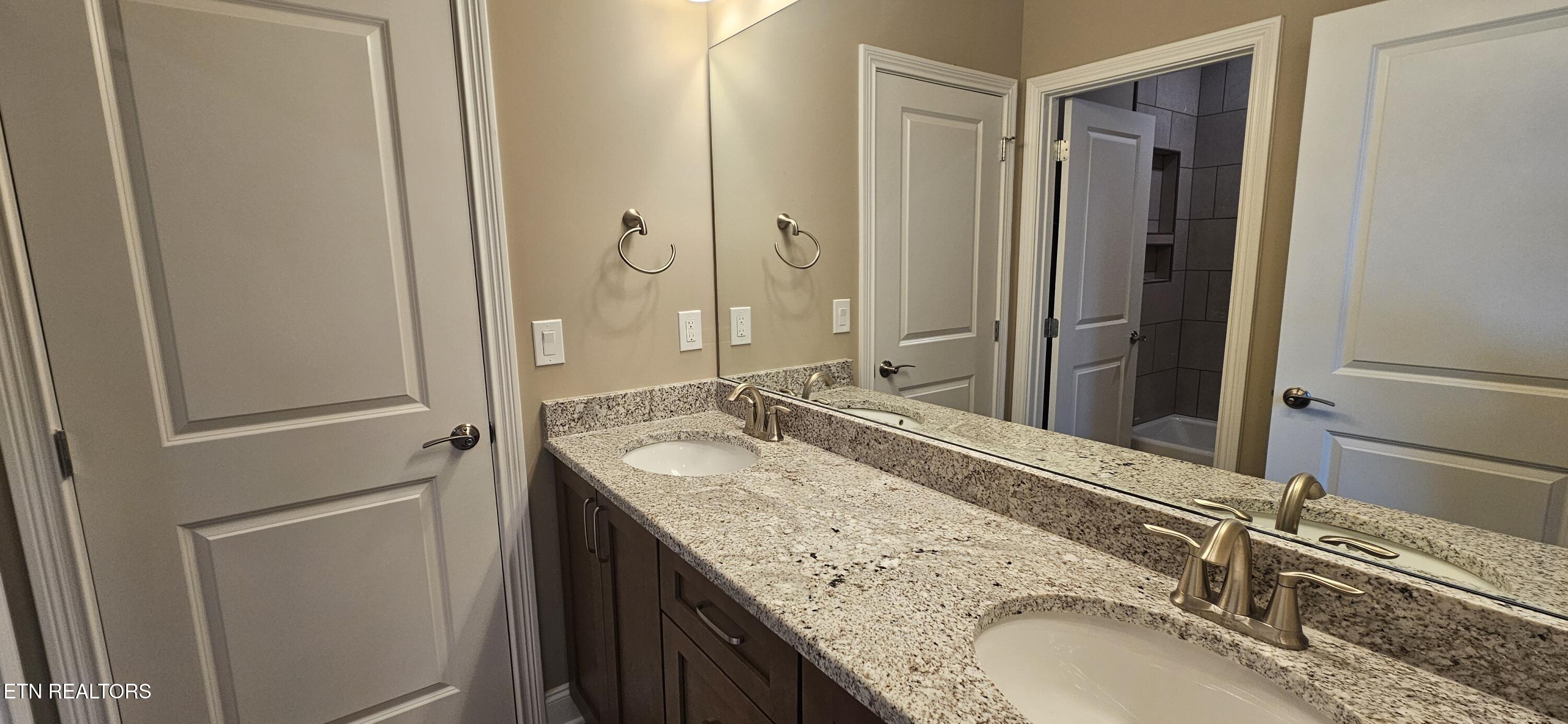 1529 Linden Leaf Lane Knoxville TN 37922